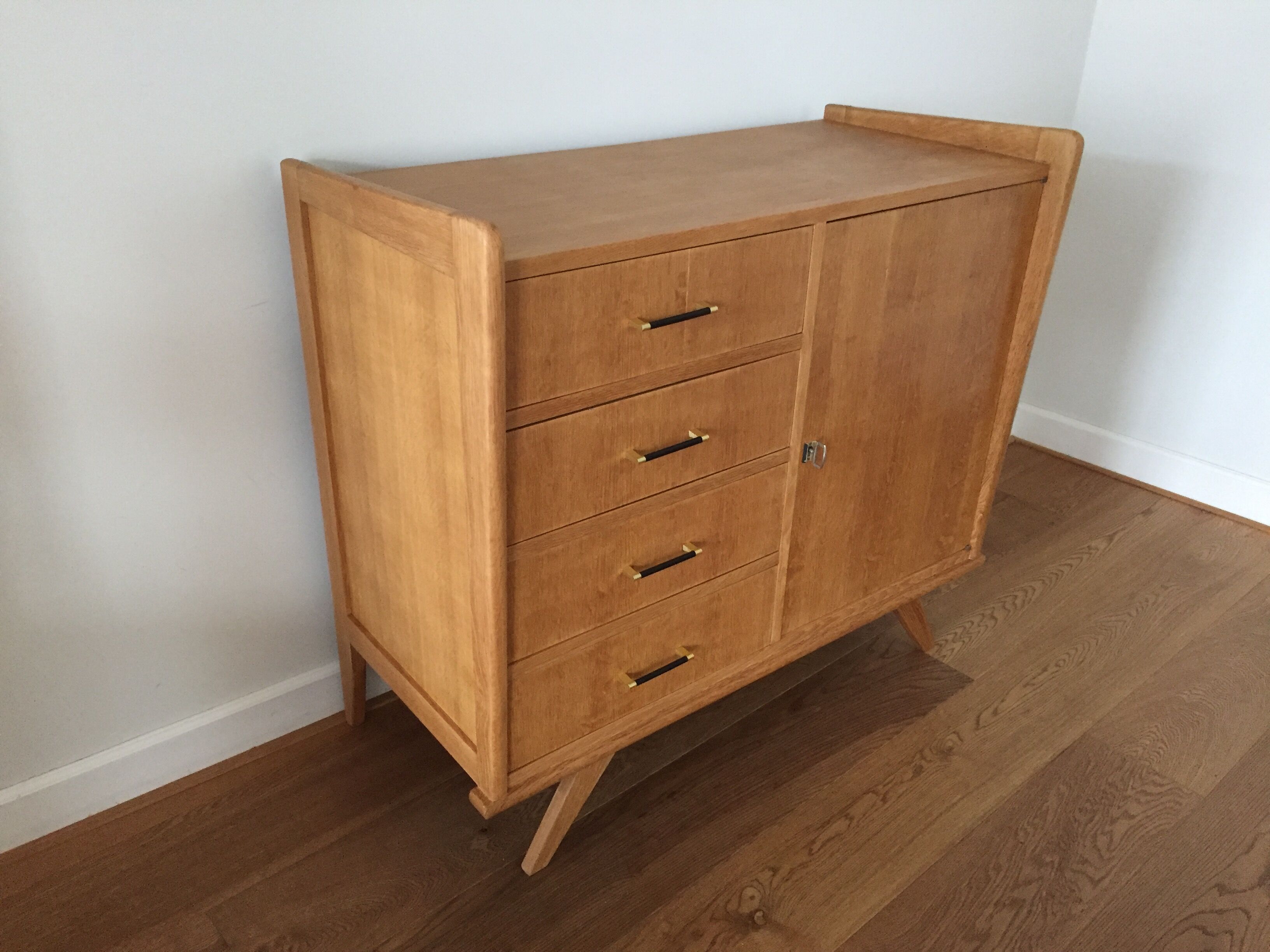 Vintage dresser buffet