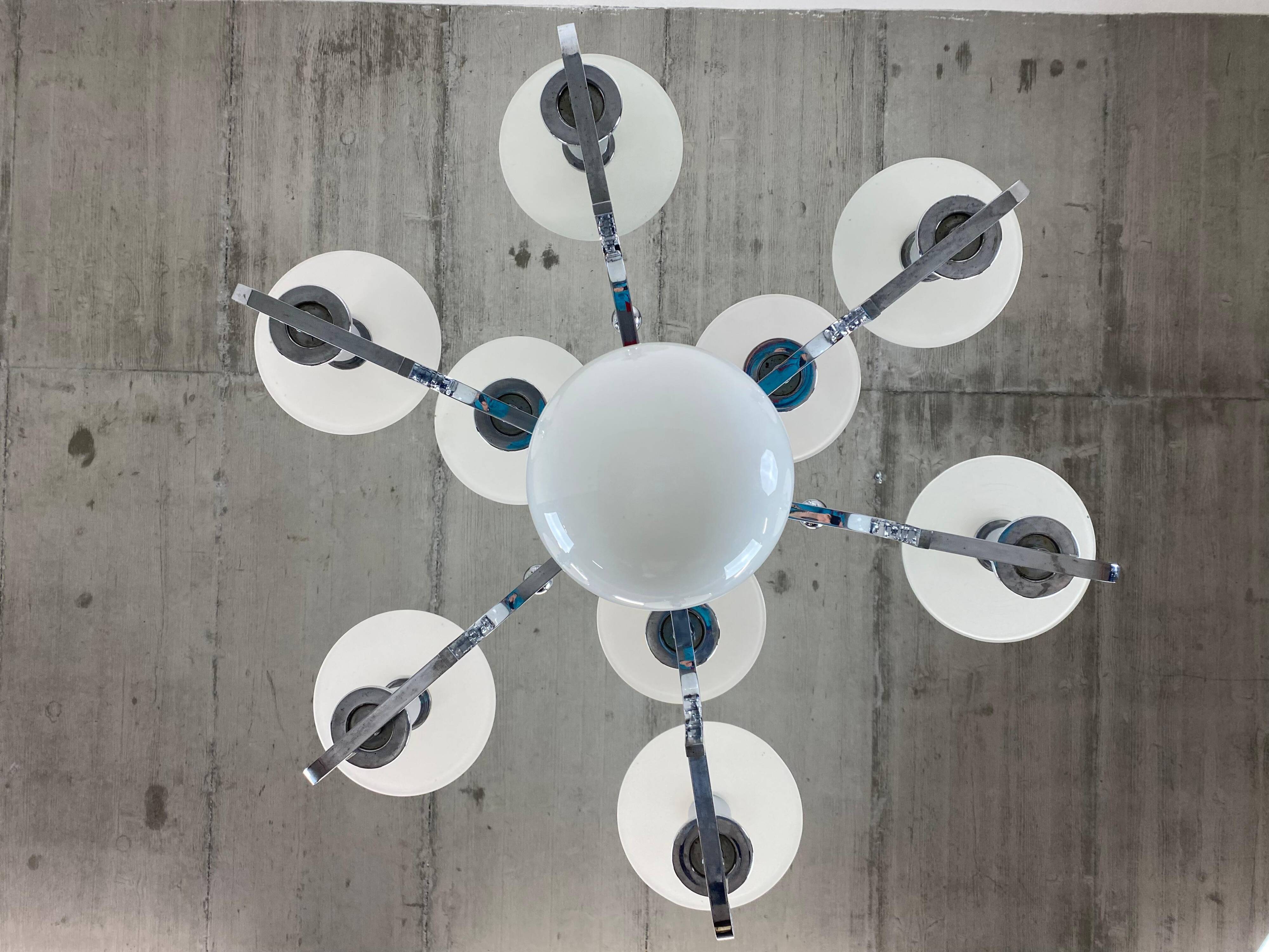 Grand functional chandelier/Bauhaus