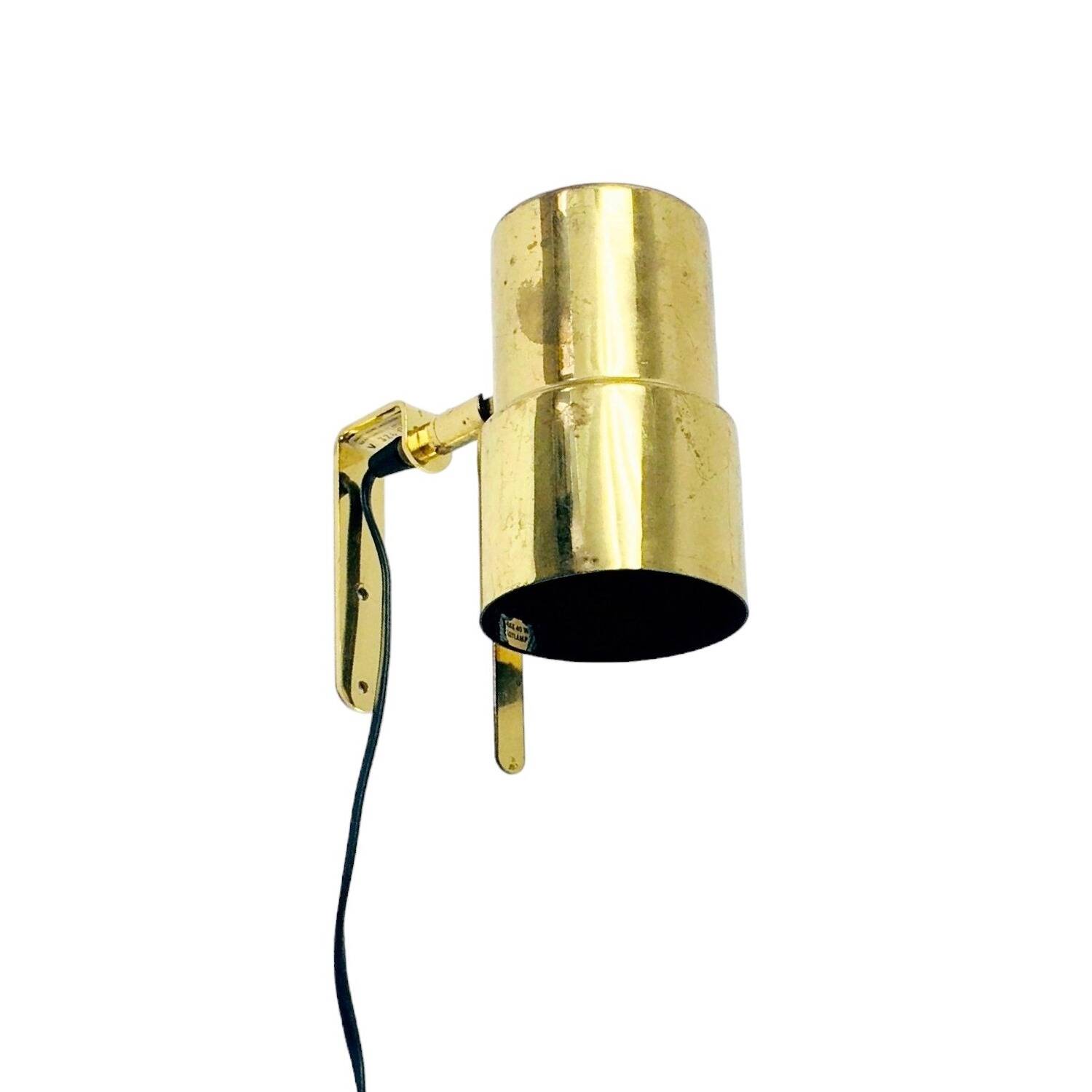 Scandinavian Brass V 324 Wall Light/Sconce by Hans Agne Jakobsson, Sweden, 1960s