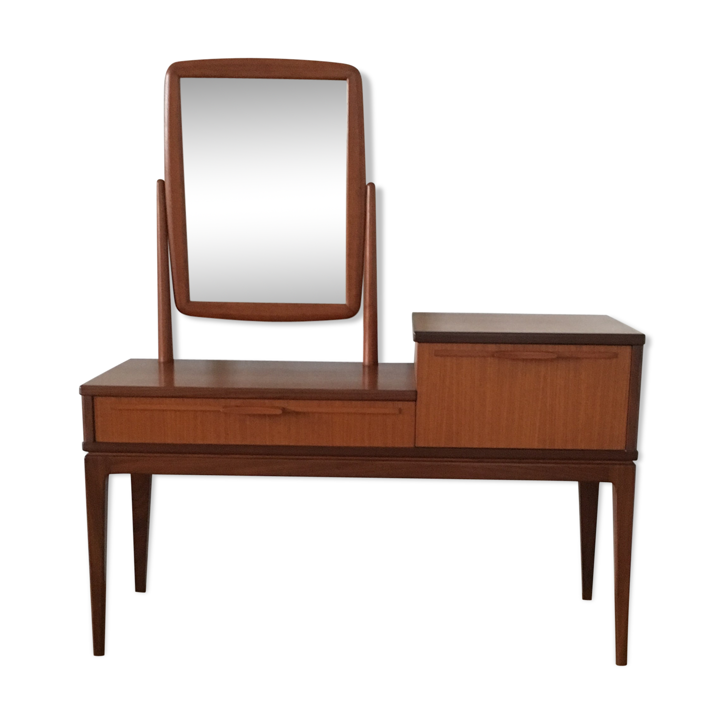 Coiffeuse scandinave