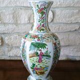 Large chinese vase signed