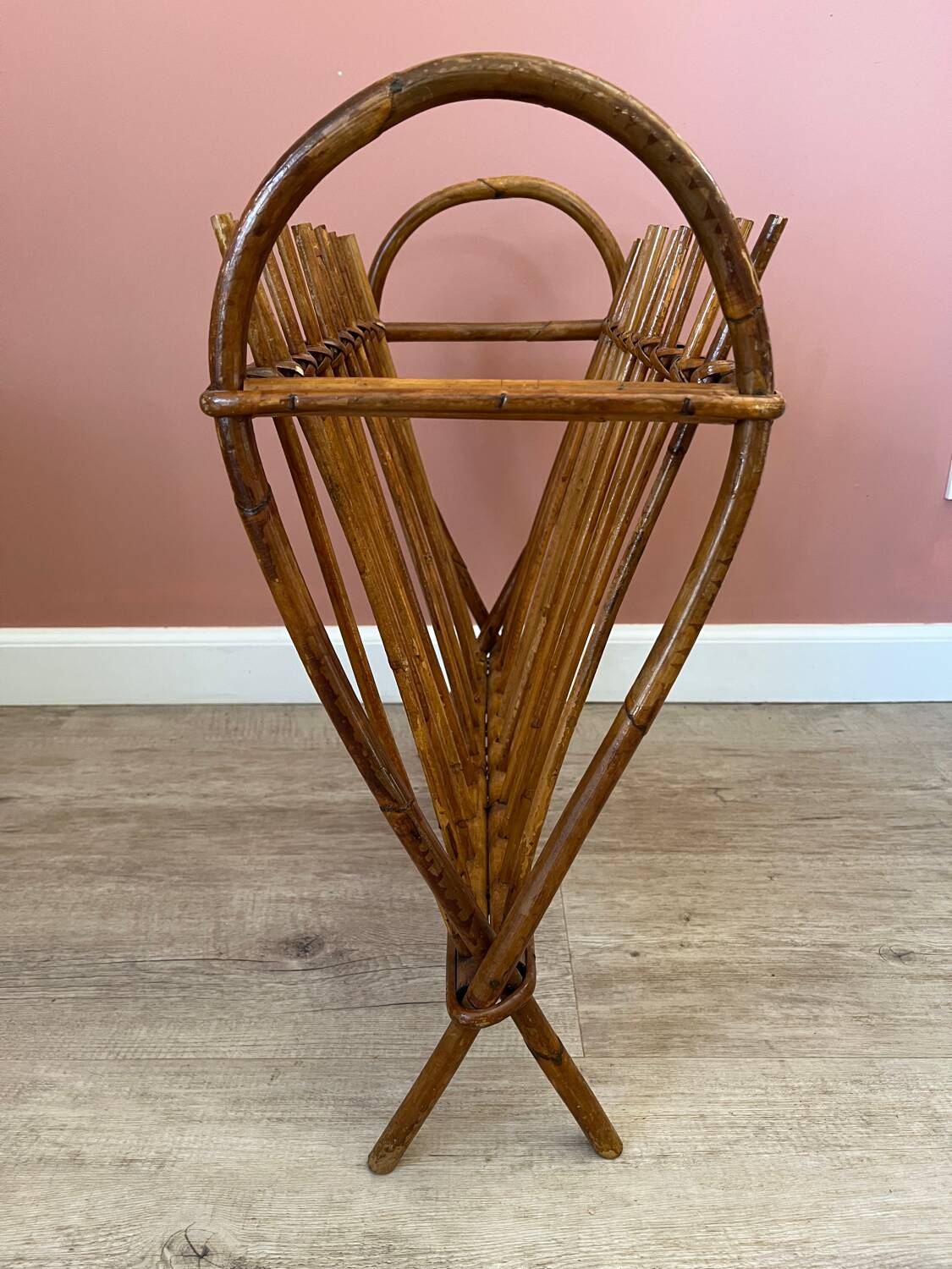 Rattan wicker magazine rack