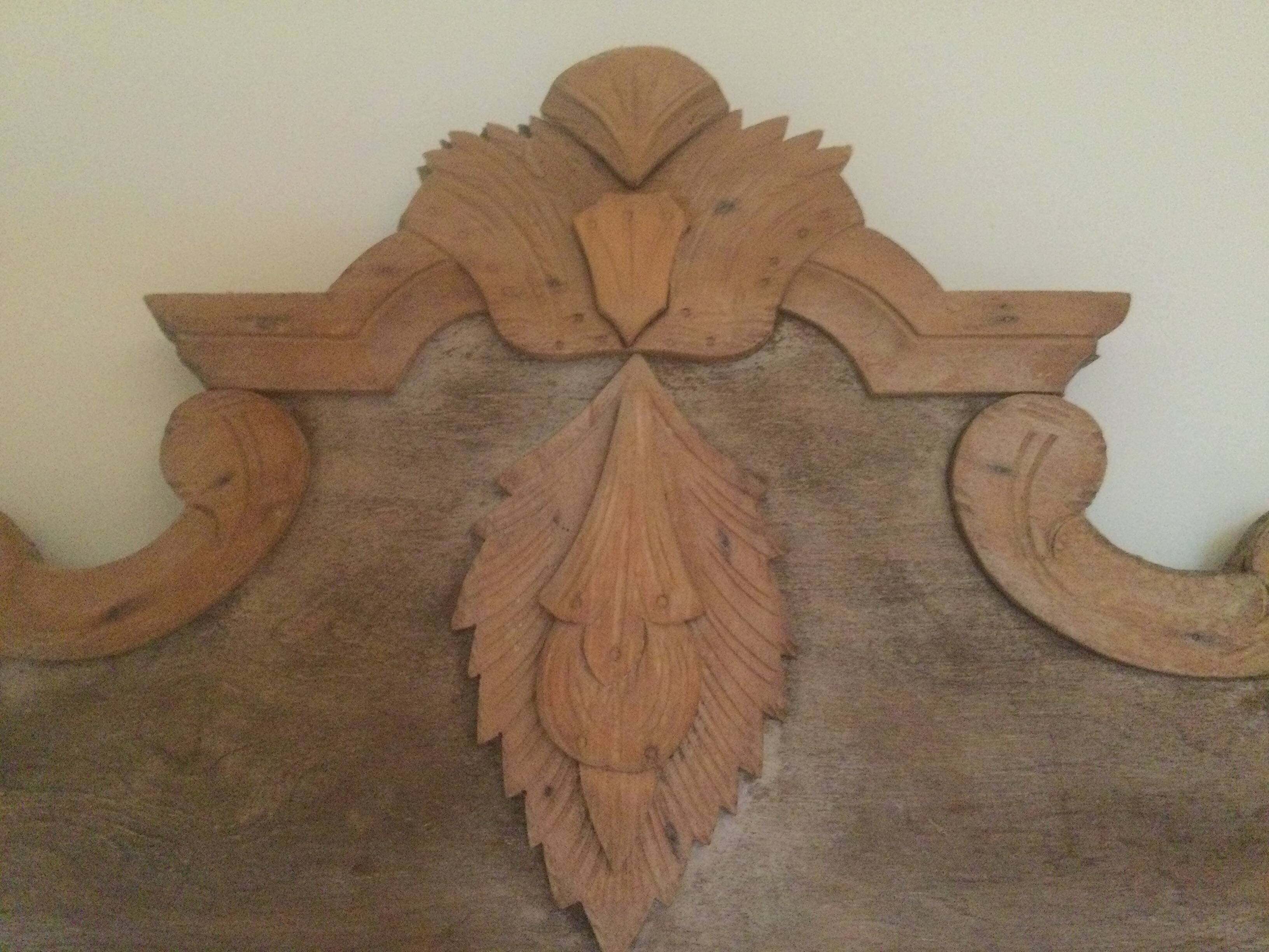Door pediment