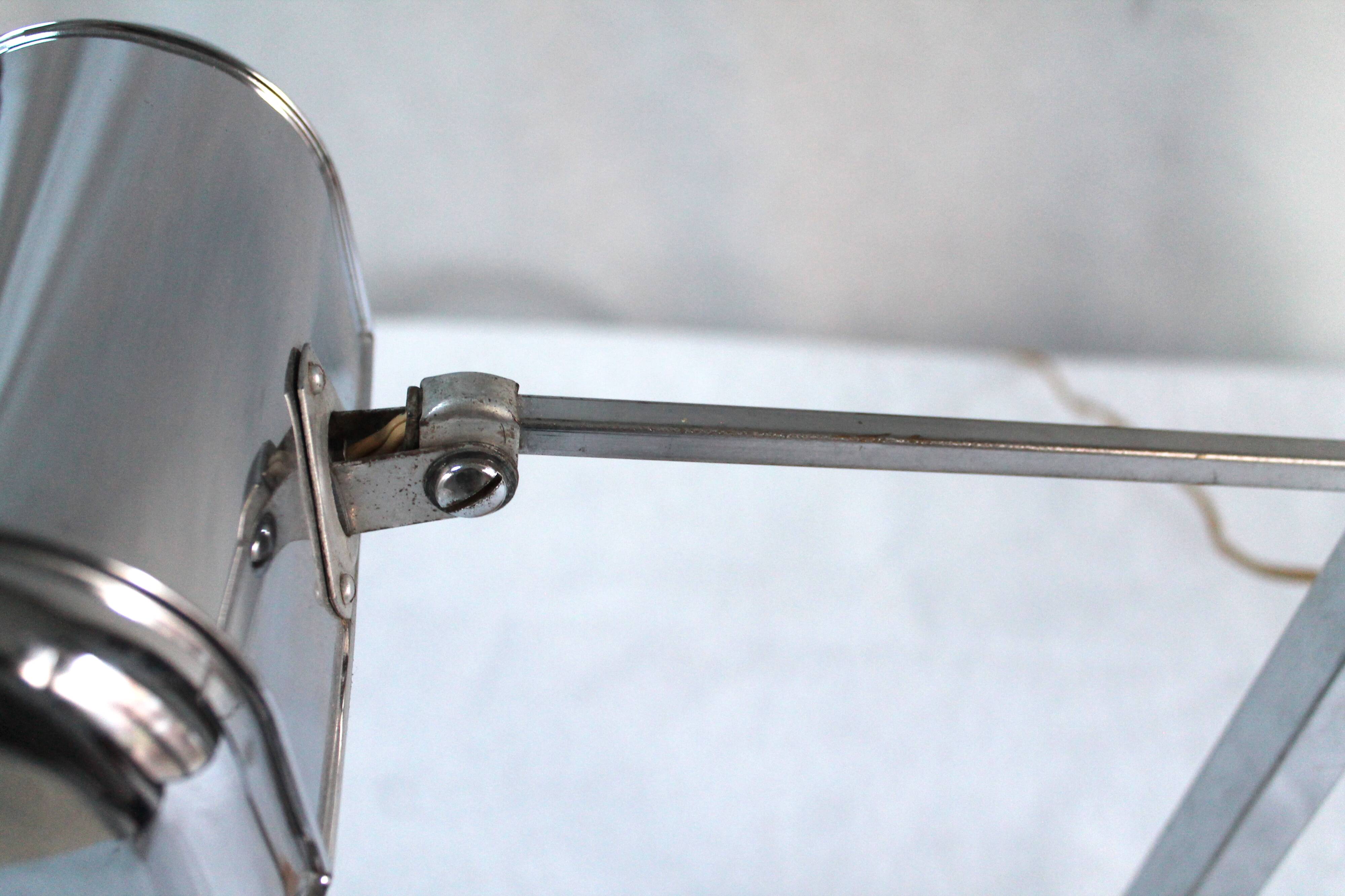 Marble pedestal desk lamp