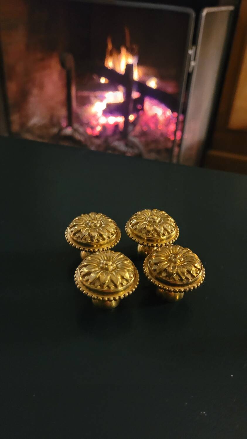 4 Louis XVI furniture knobs