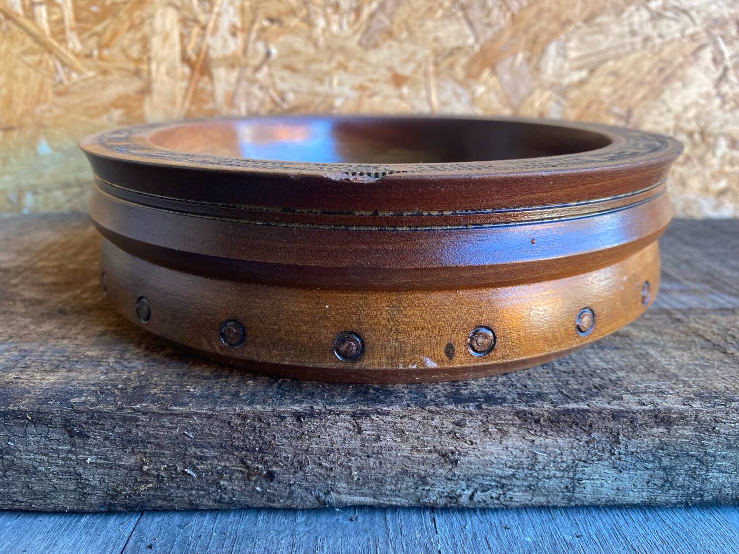 Vintage Carved Wood Pocket Box with Brass Inlays #D883