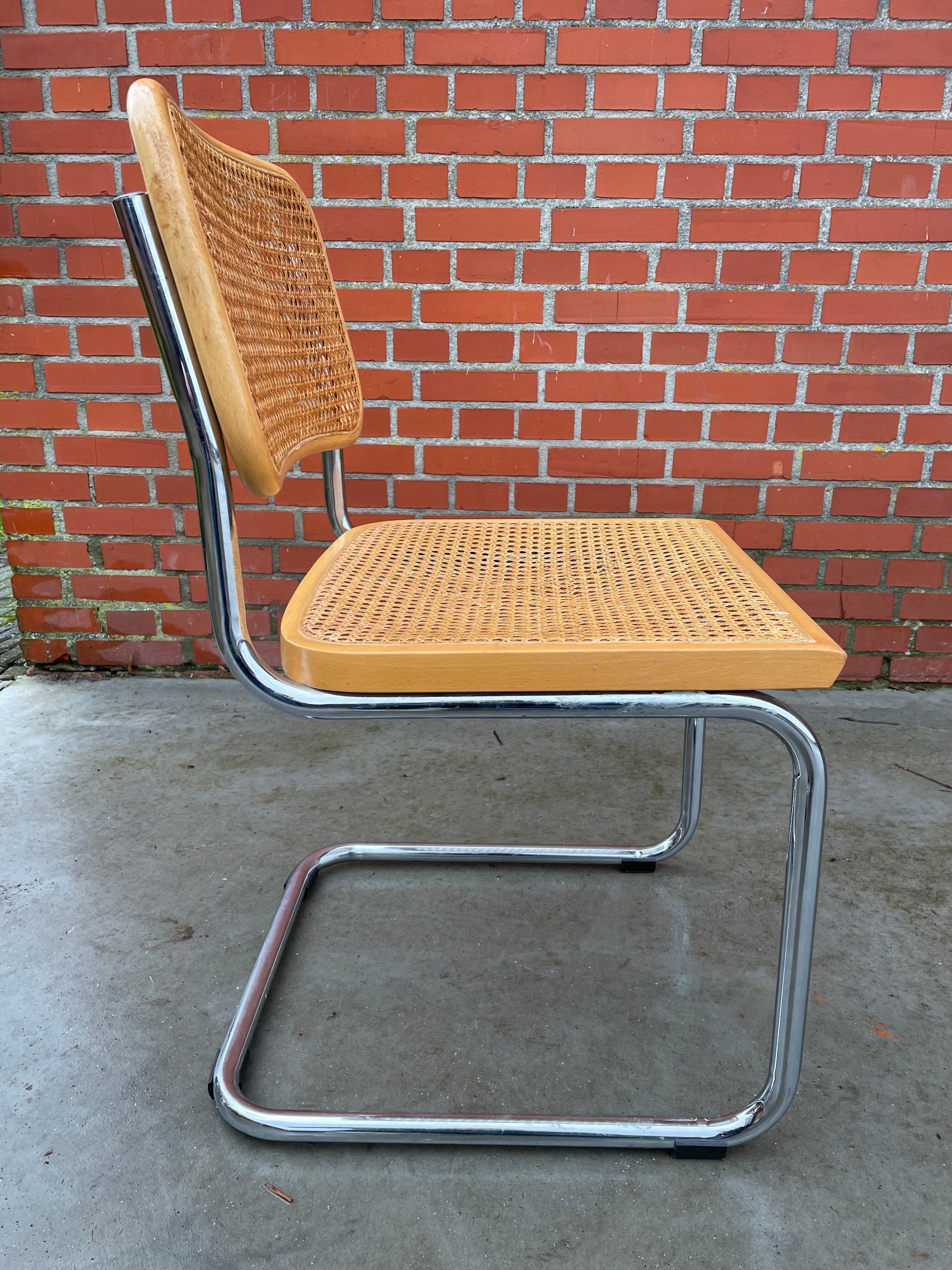 Cesca design chair b32 model
