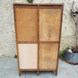 Double curtain cabinet