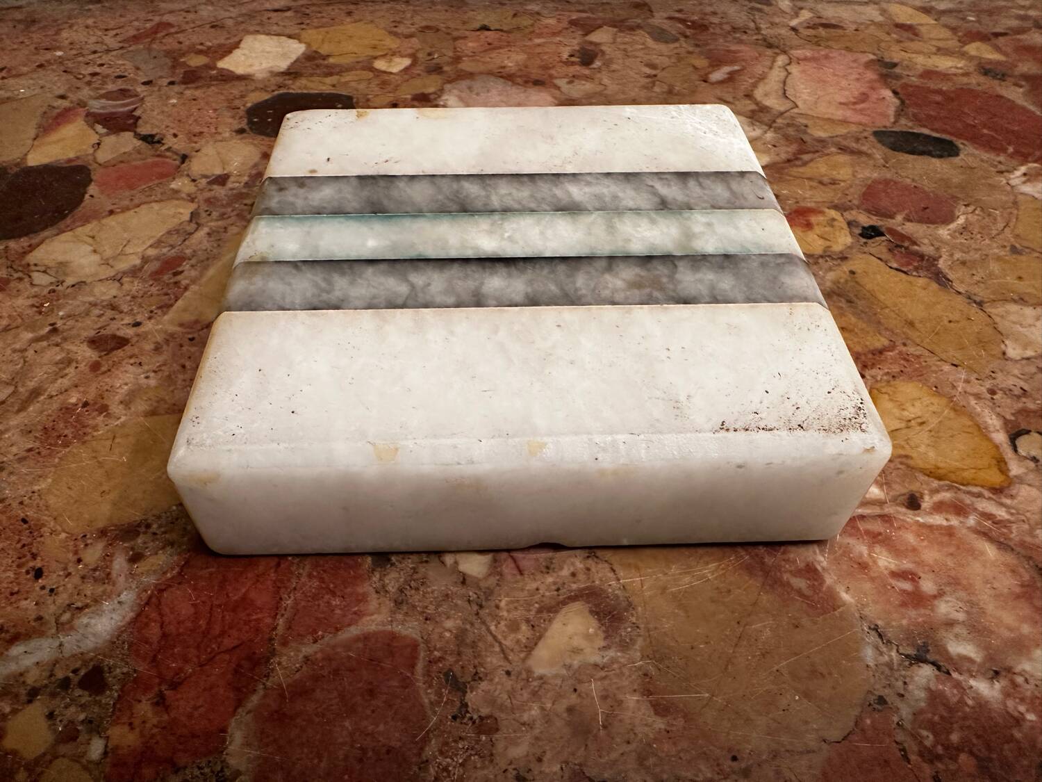 Art Deco ashtray/trinket tray in tricolor marble