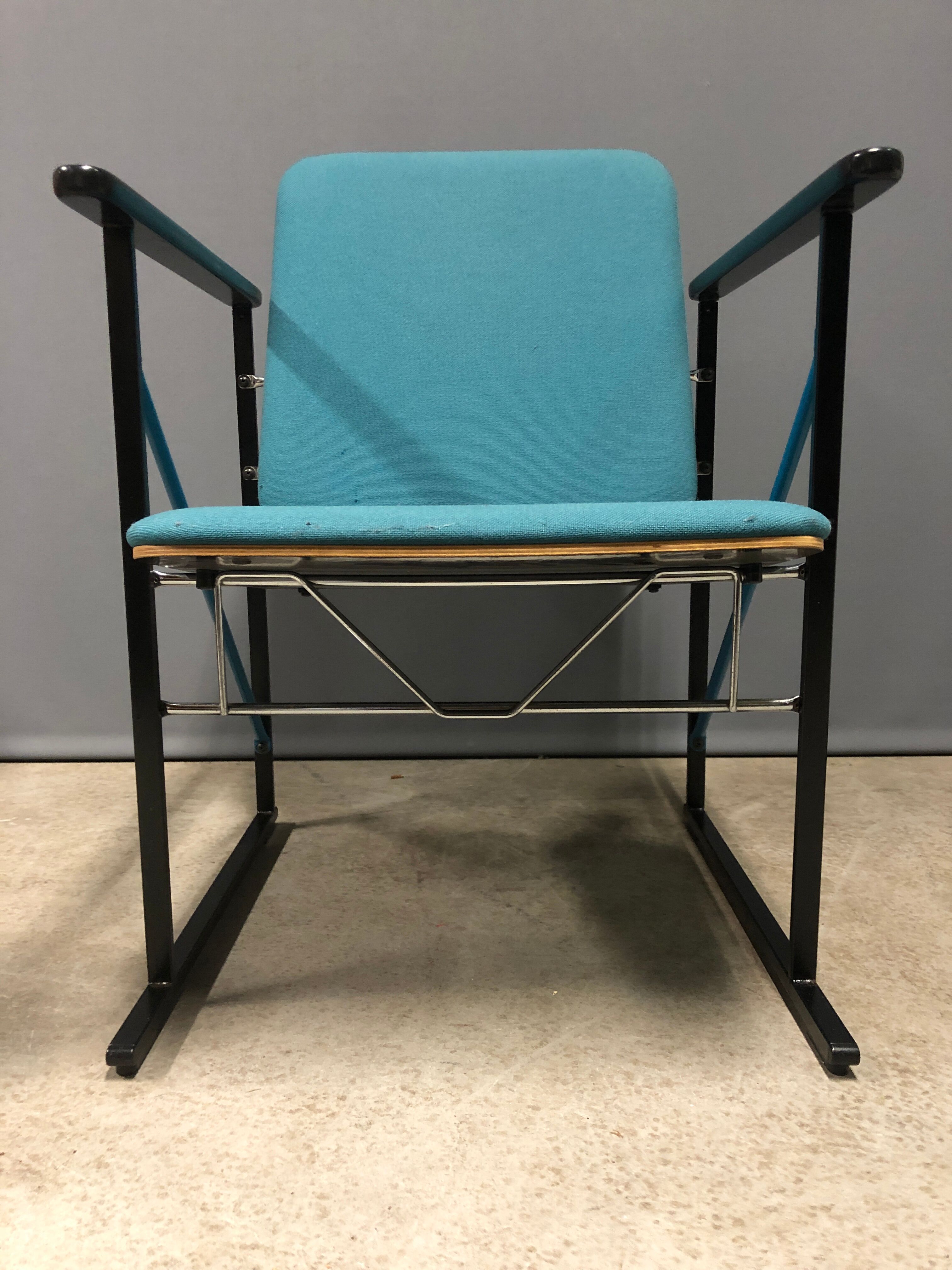 Yrjö kukkapuro lounge chair for avarte 1980's