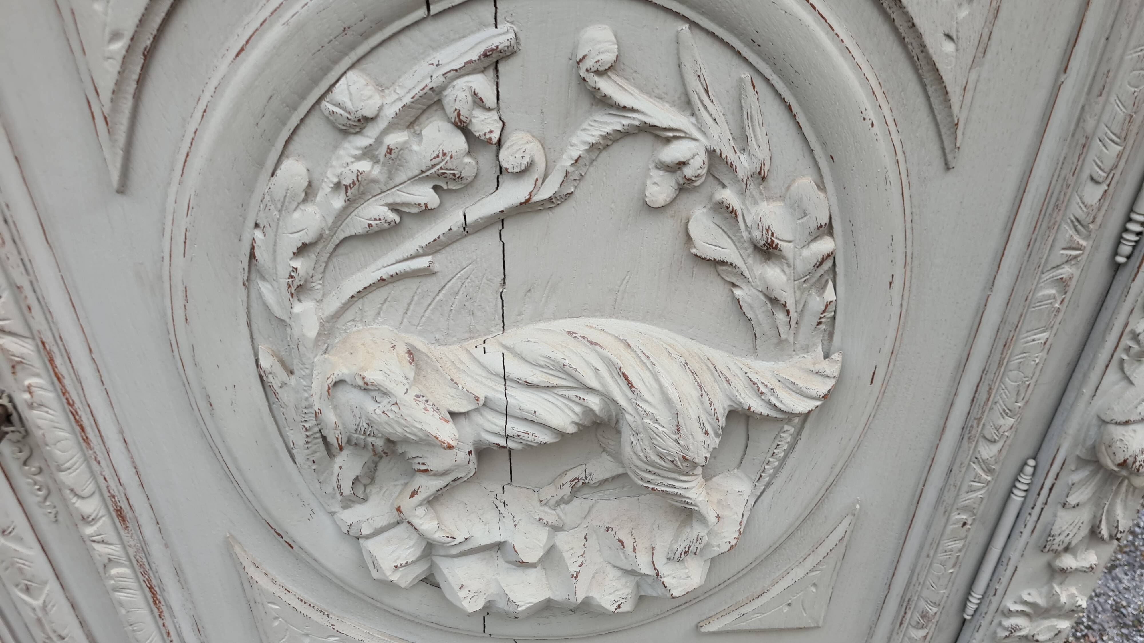 Old hunting buffet with original beige patina / hunting furniture