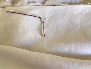 Linen adornment Richelieu OC