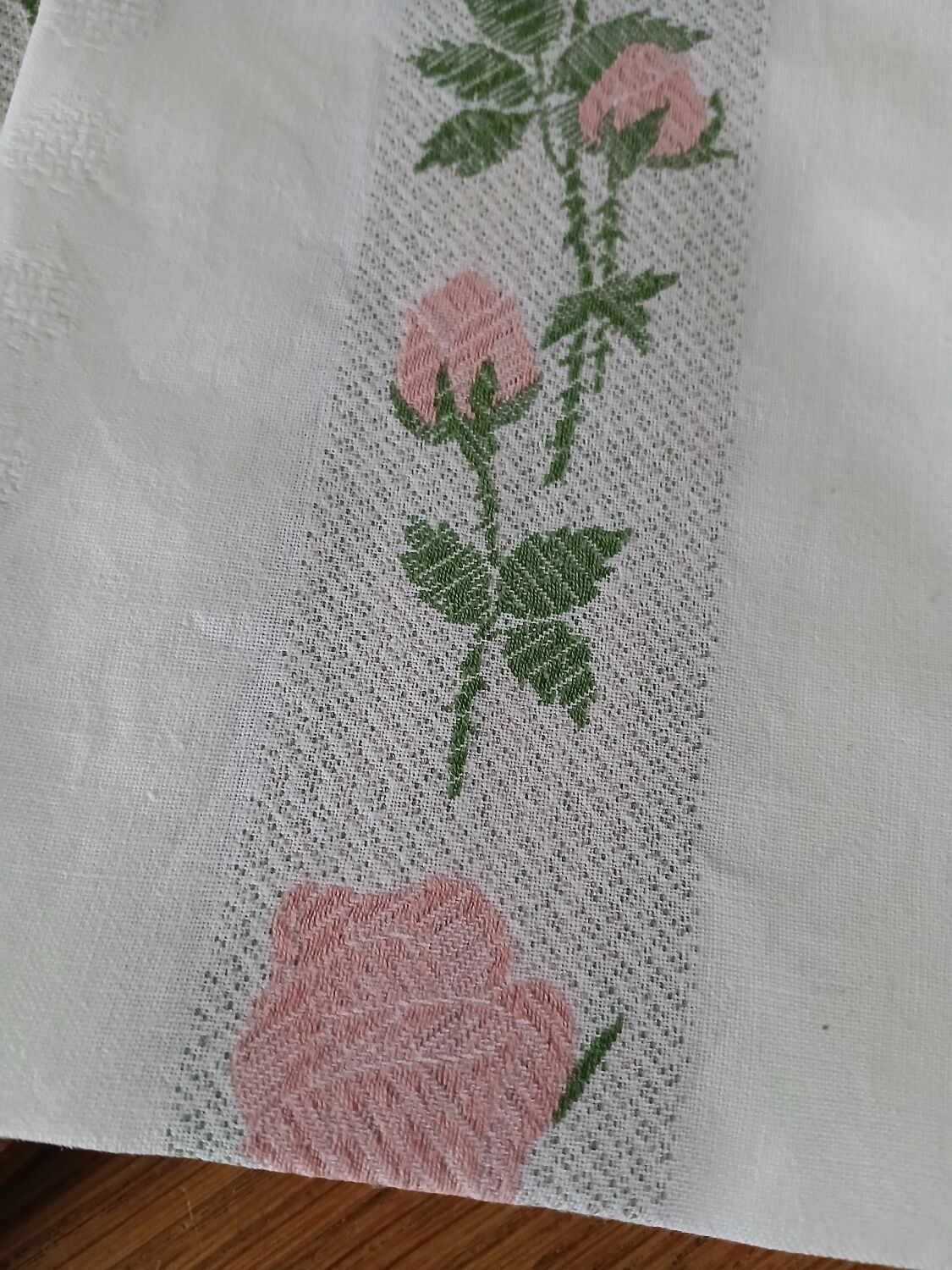 12 vintage napkins