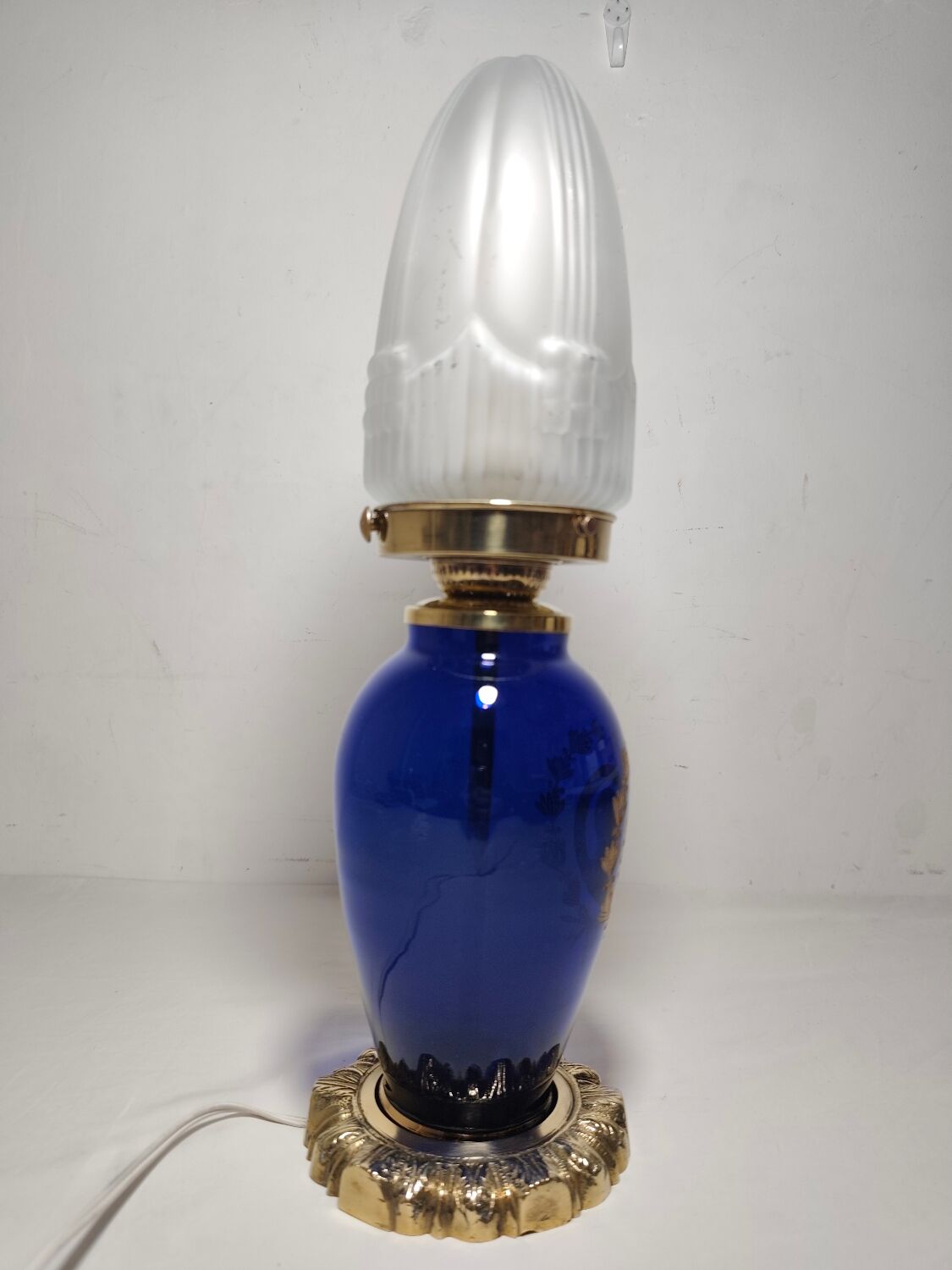 Lámpara de mesa de cristal. España, 1940s.