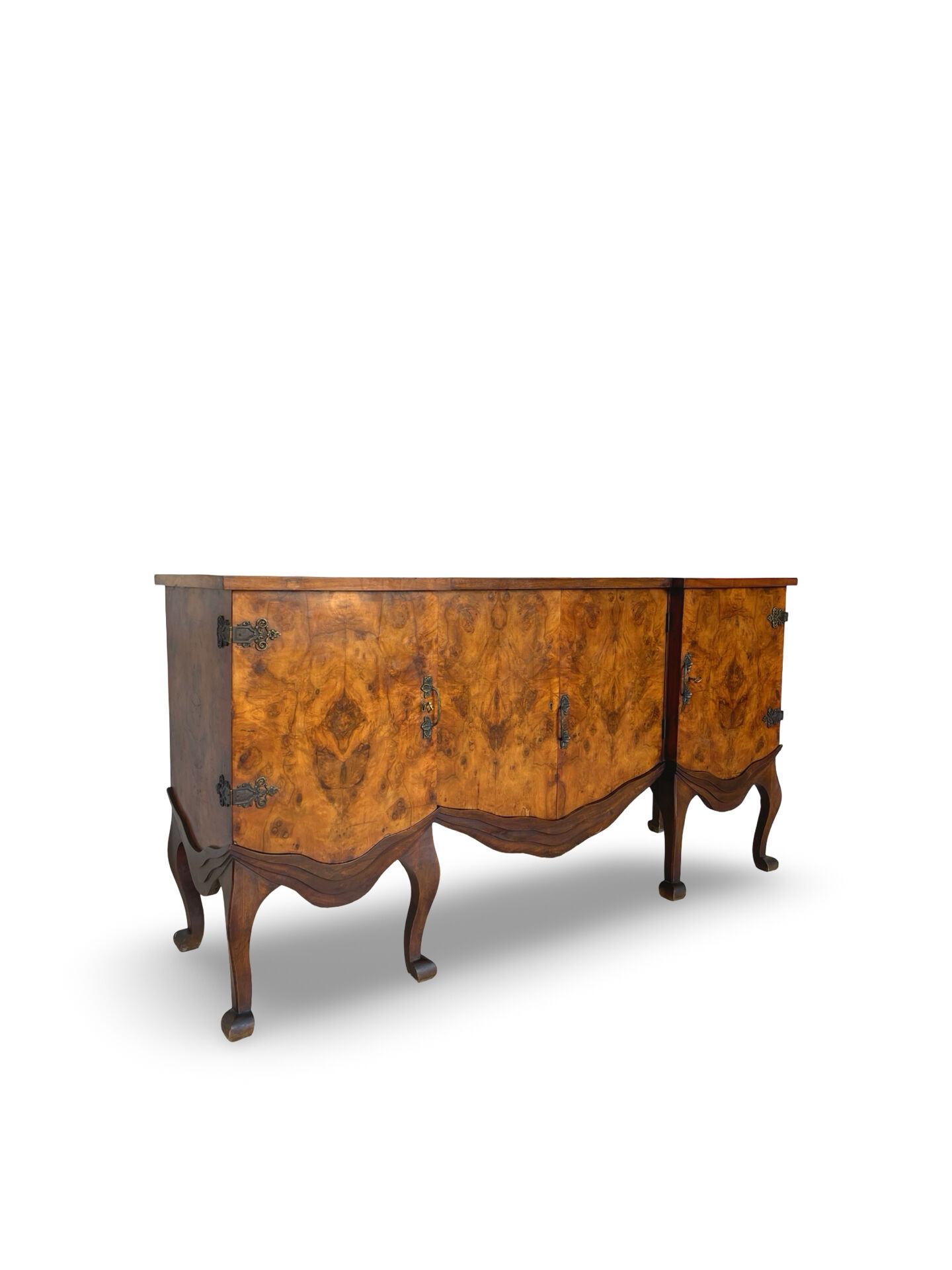 Walnut buffet, antique Italian, 1930s.