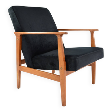 Mr black velvet armchair