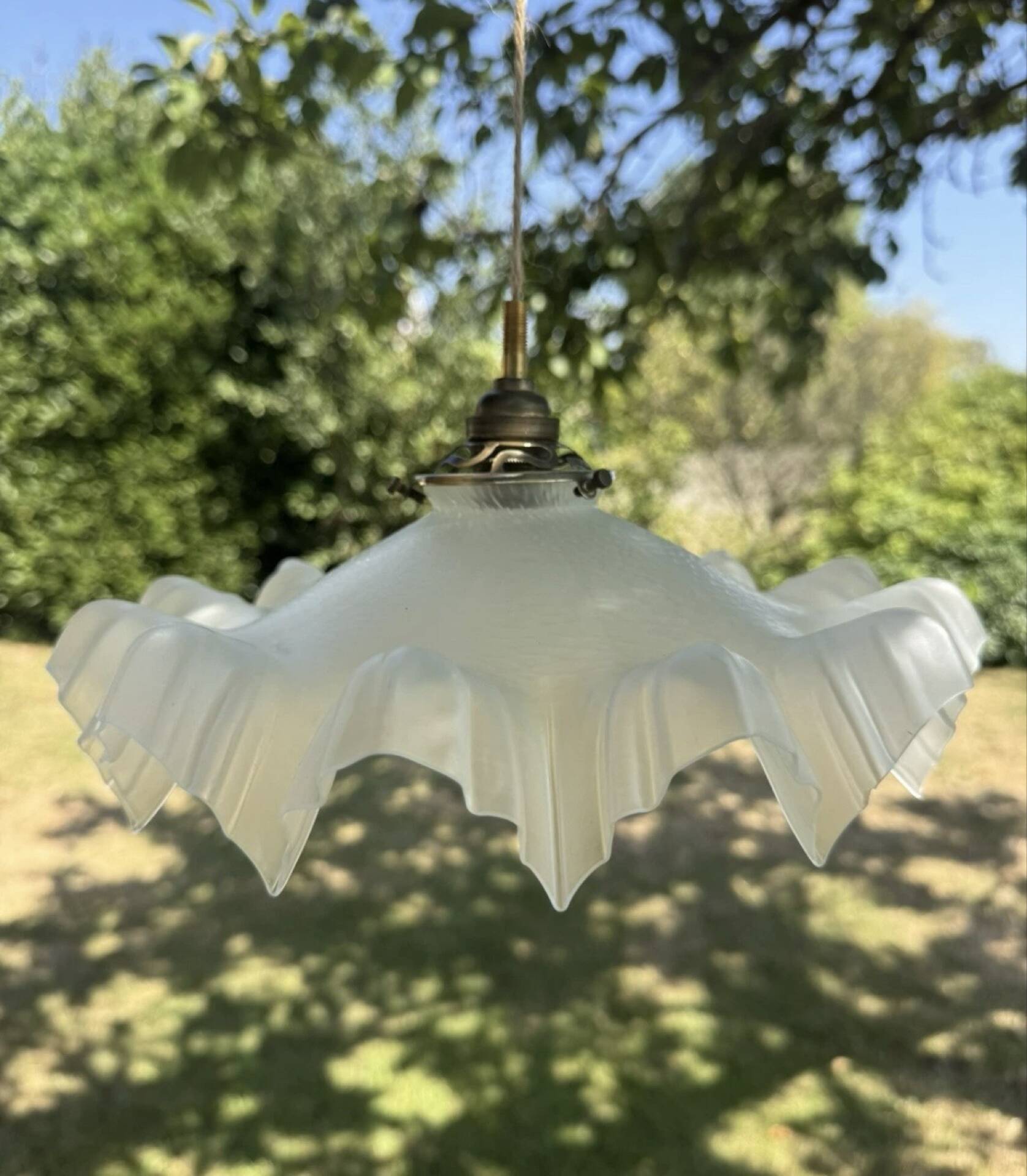 Vintage lampshade lace pleated transparent glass claw