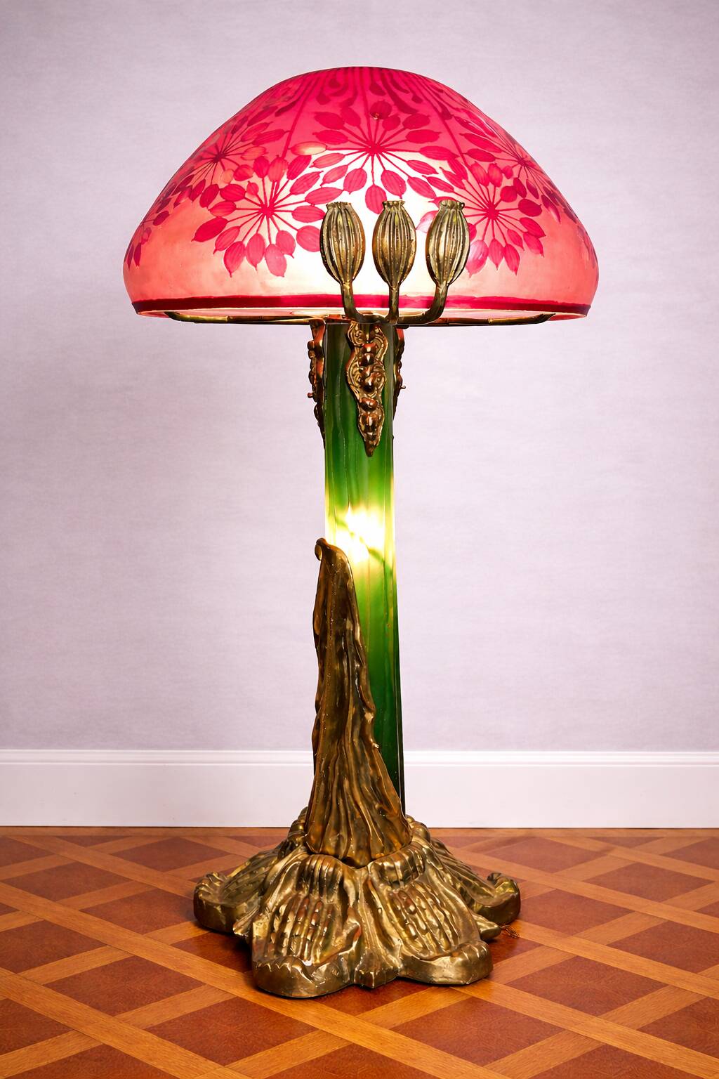 Grande lampe style Art Nouveau – pied en bronze et verre, abat-jour dégagé
