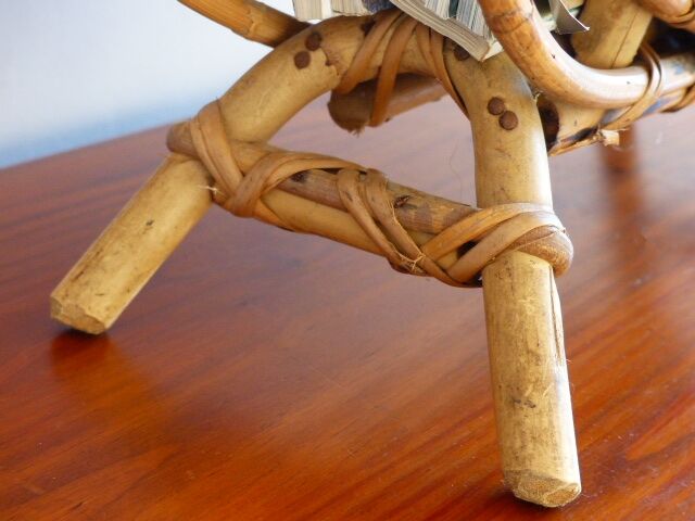 Magazine rack, wicker and rattan of the 1960