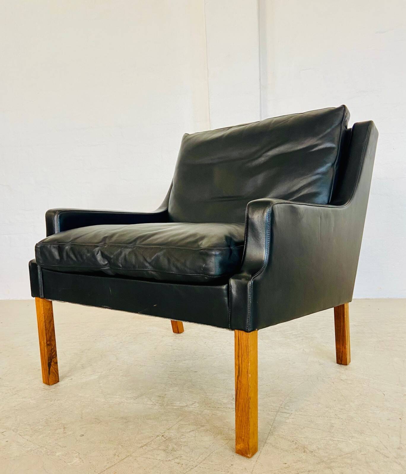 Vintage retro Danish mid-century G. Thams lounge chair in black leather