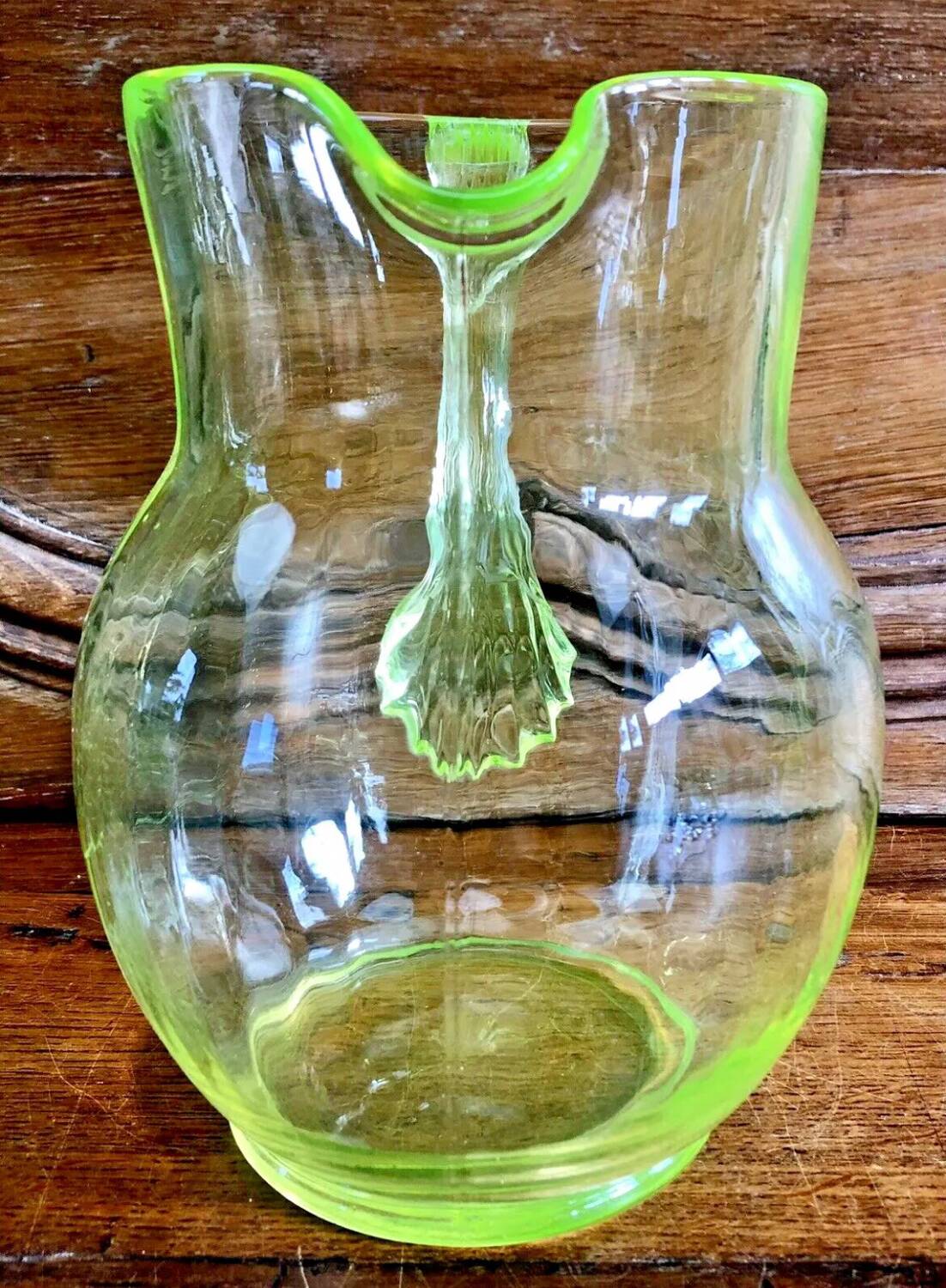 Old large pitcher carafe pot water jug in uraline