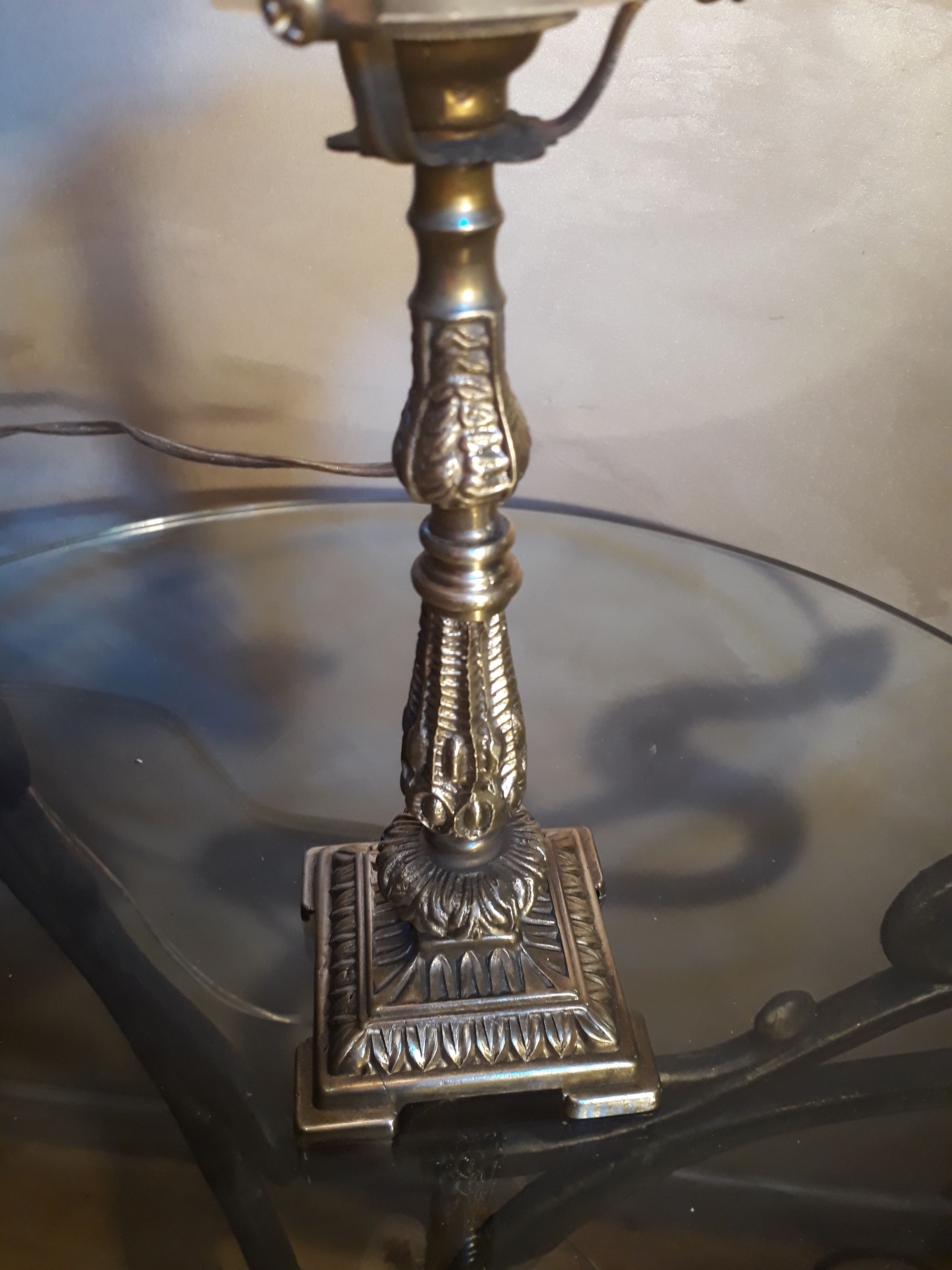 Bronze bedside lamp and its opaque tulip and art nouveau 1900