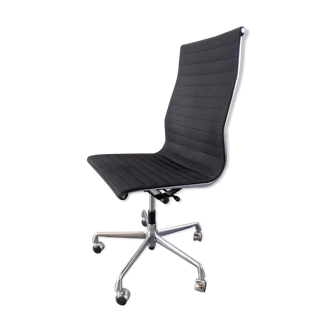 Vitra Eames EA 119 office chair