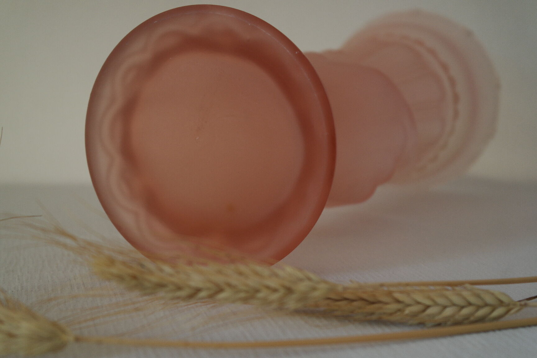 Art Deco vase, rose, hand-painted, frosted glass.