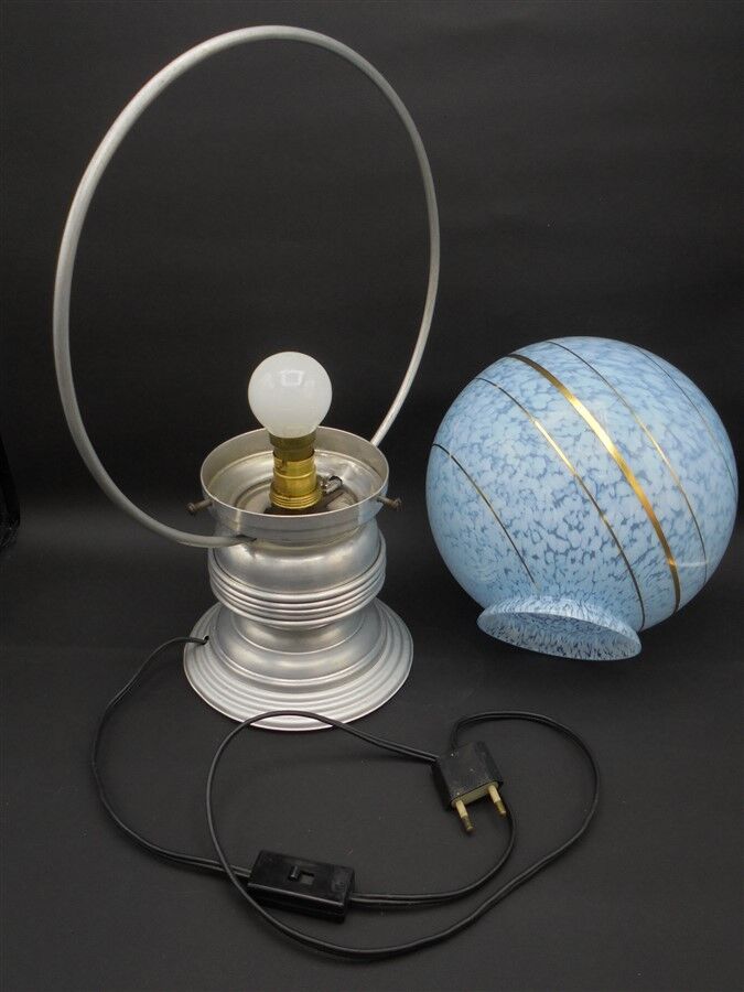 Lampe verre de clichy