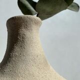 Vase en grès blanc chamotté
