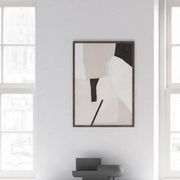 Lampe de table brutaliste en béton, œuvre contemporaine.