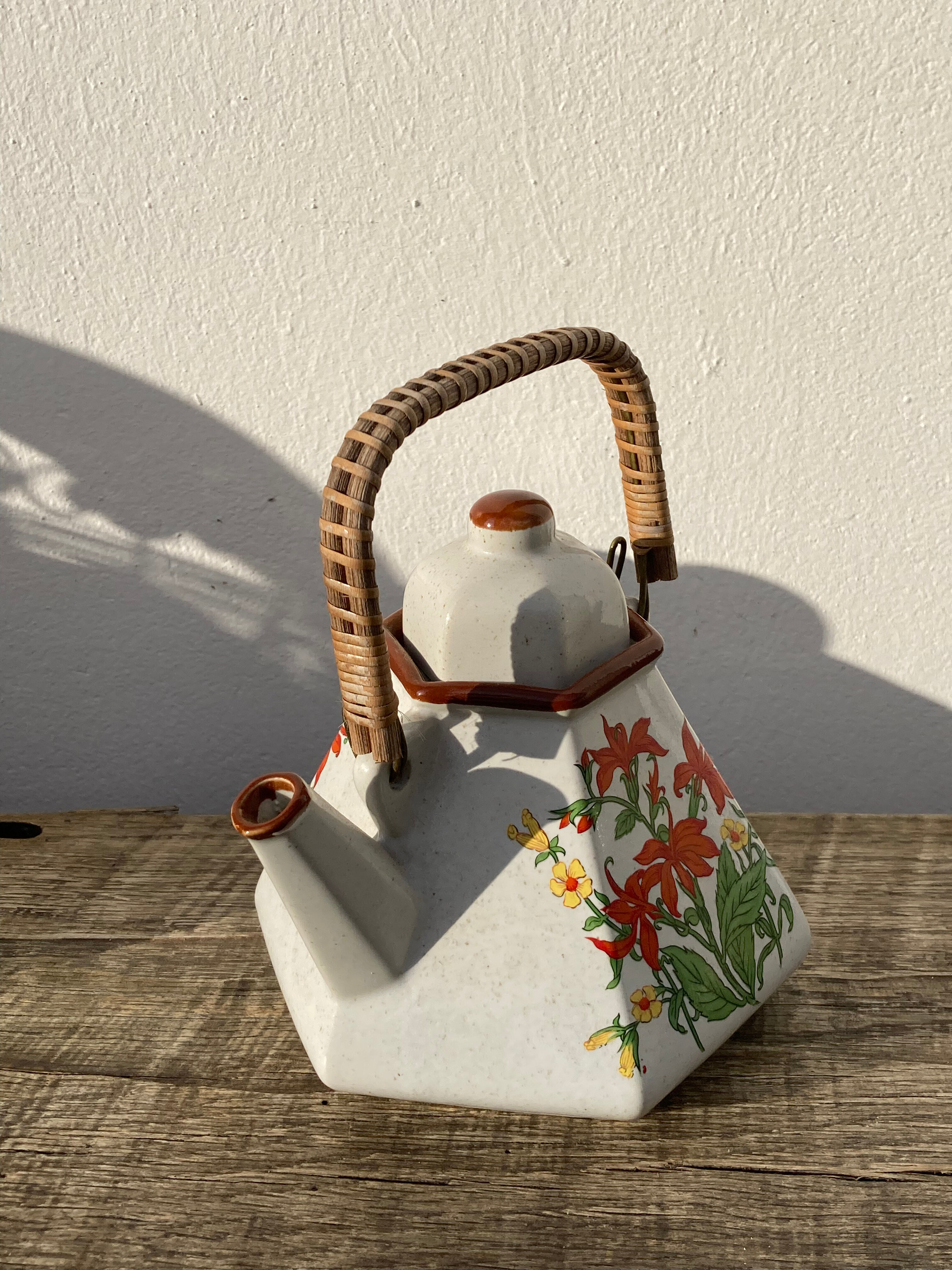 Japanese teapot 80s with flower and bamboo decoration