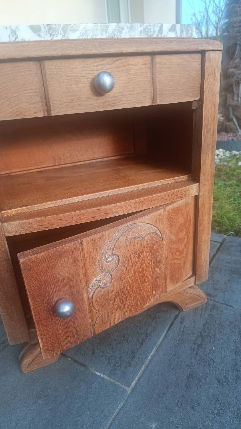 Raw oak table