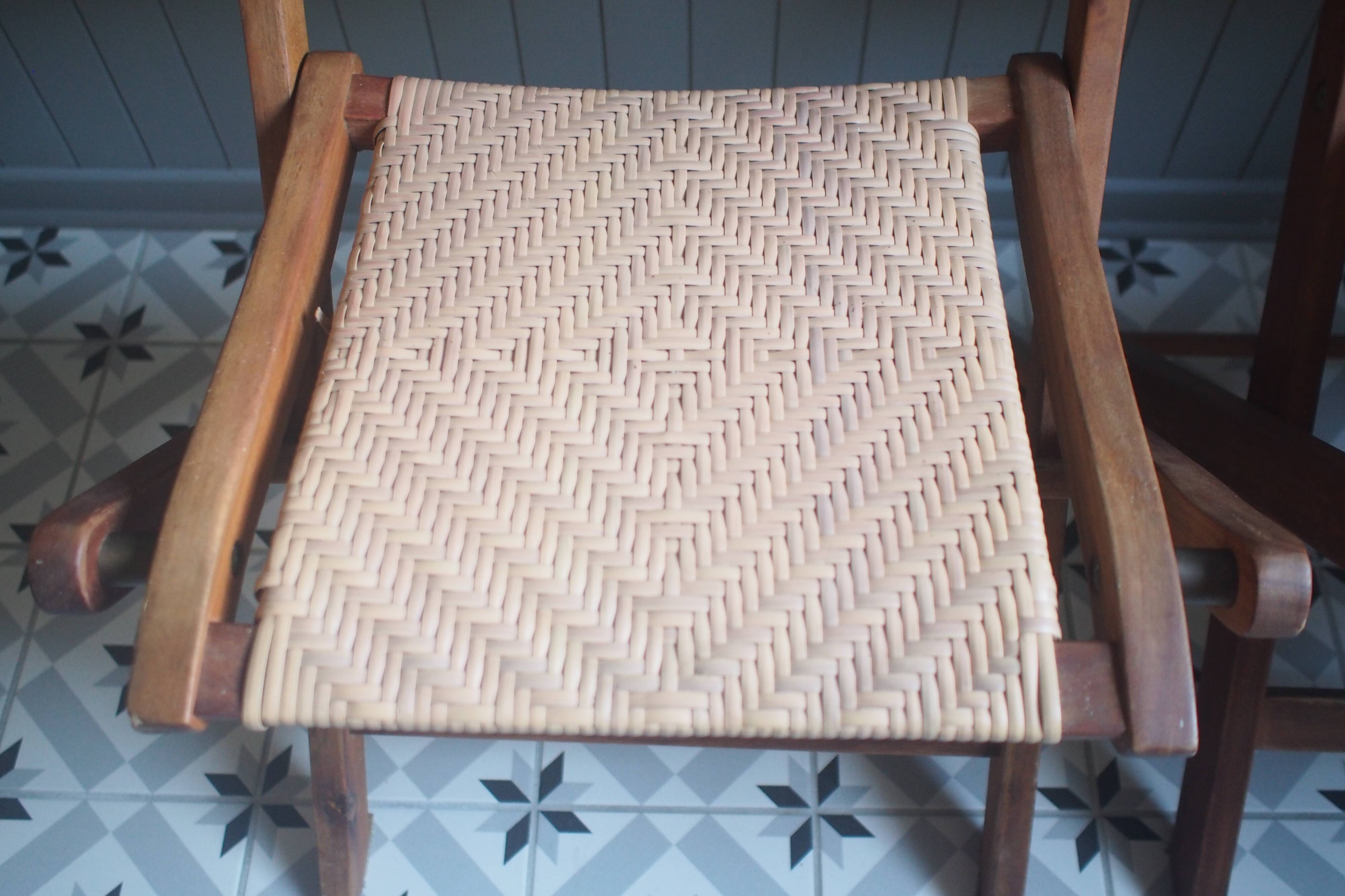Folding chairs