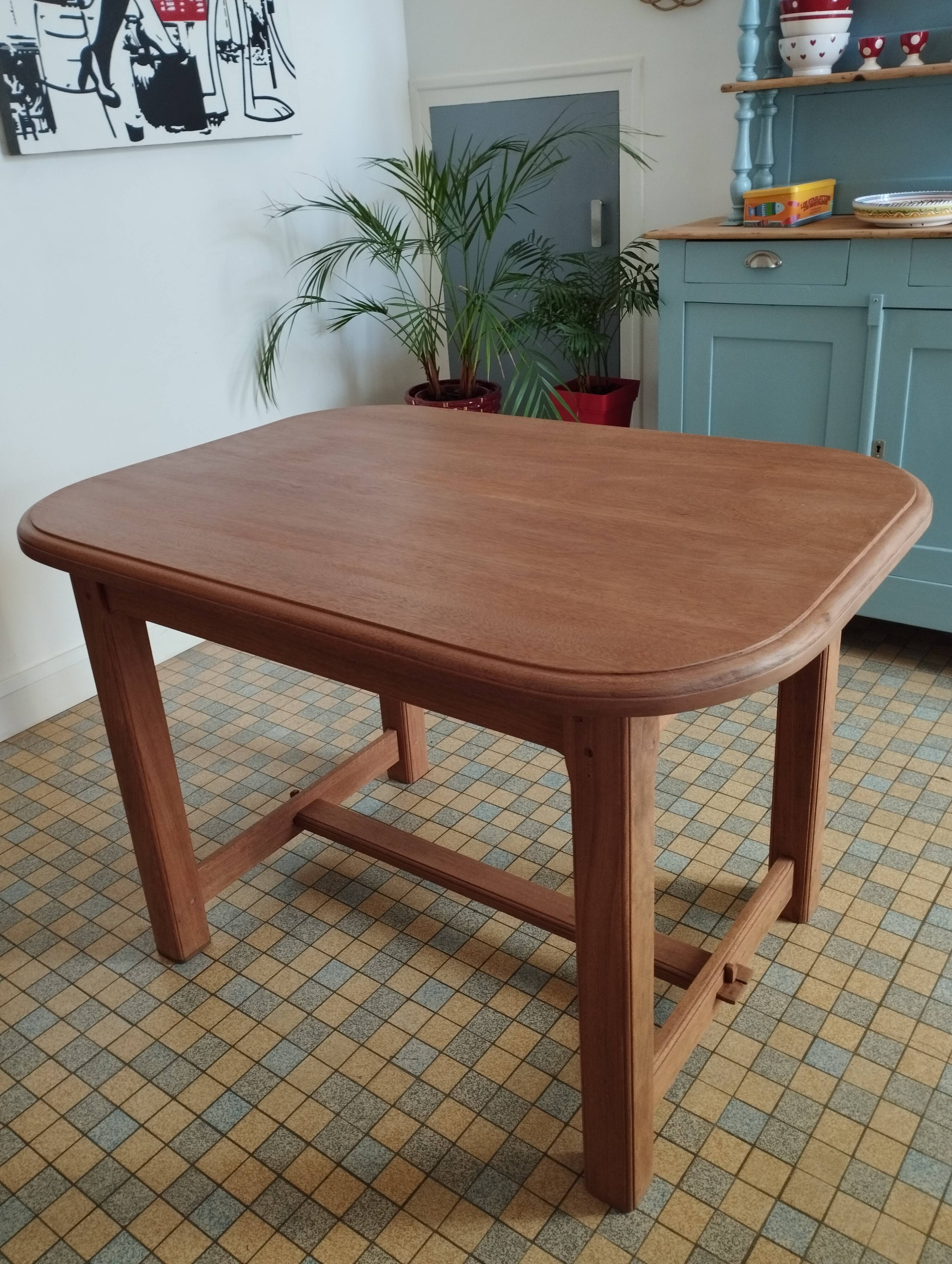Table à manger vintage