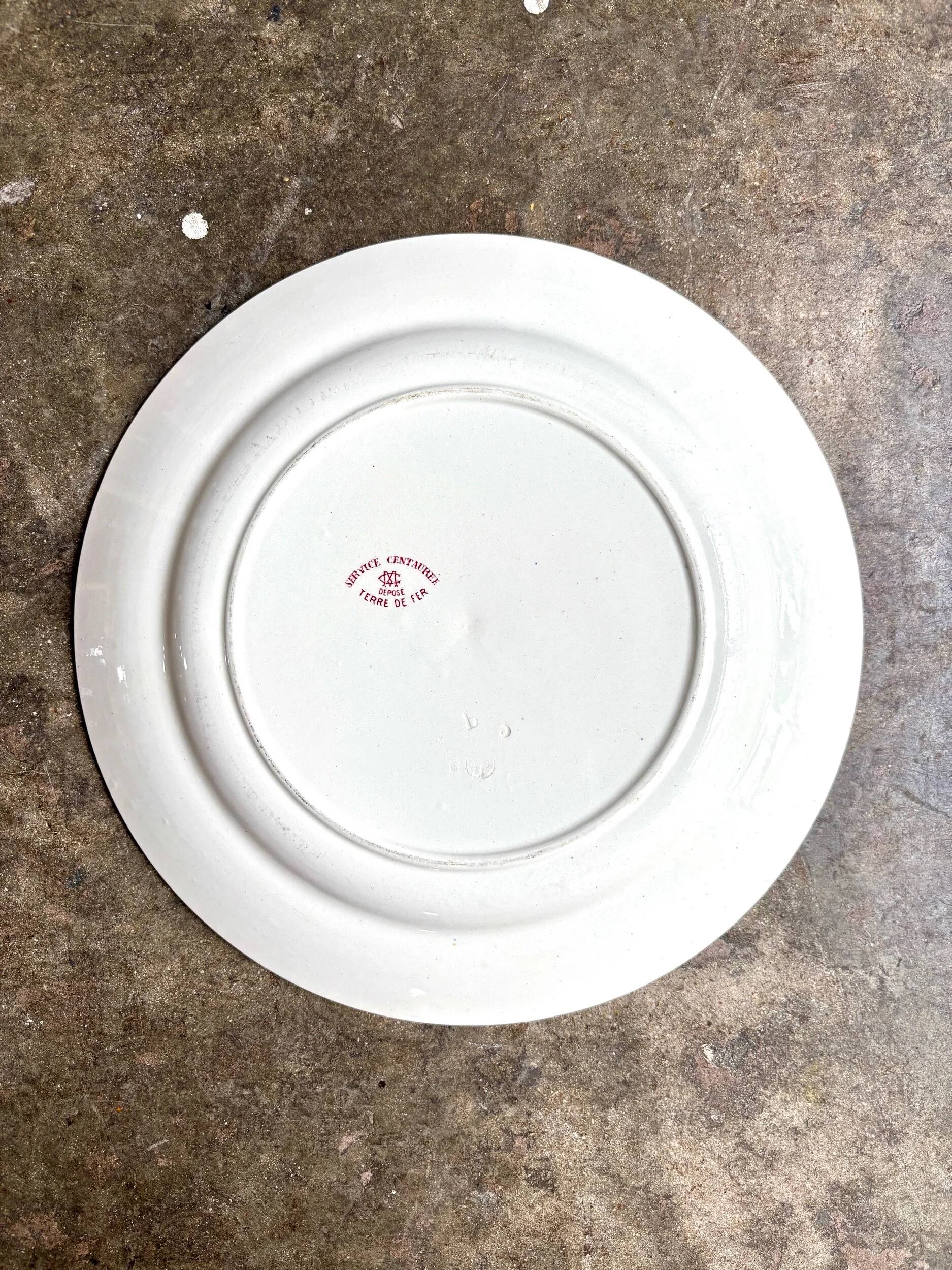Creil & Montereau round dish in pink ironstone, "Centaurée" service