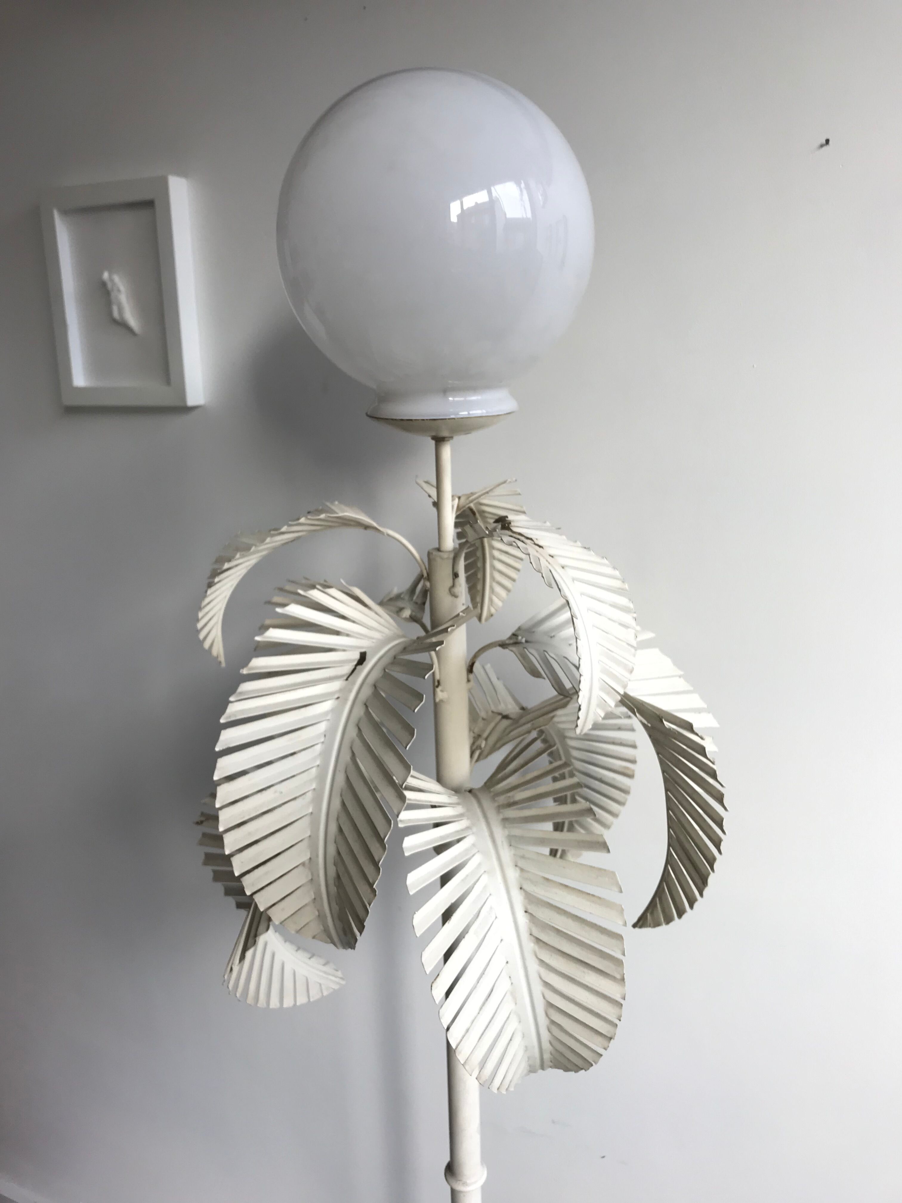 Floor lamp leaves palm