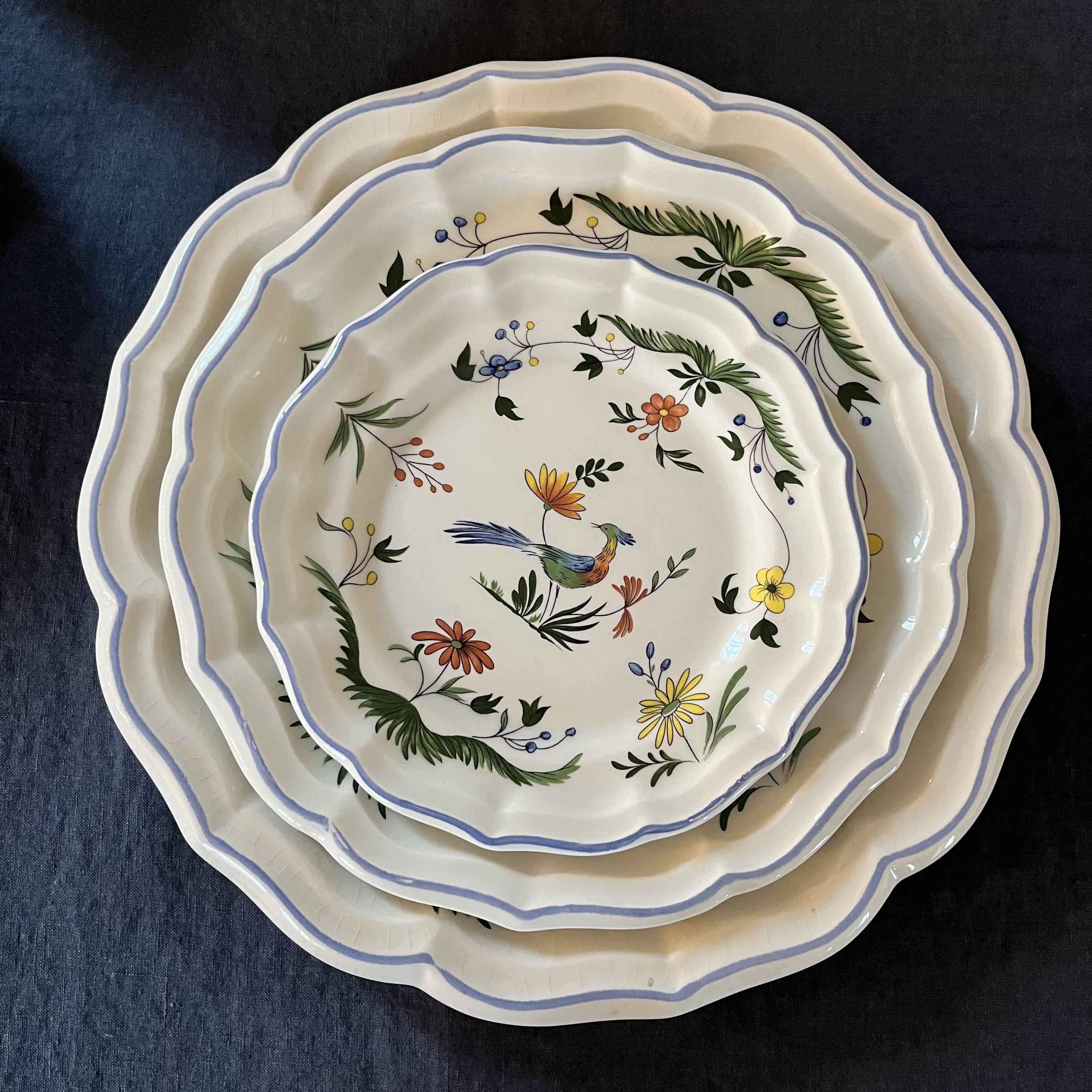 Gien 18 Piece Dinnerware Set