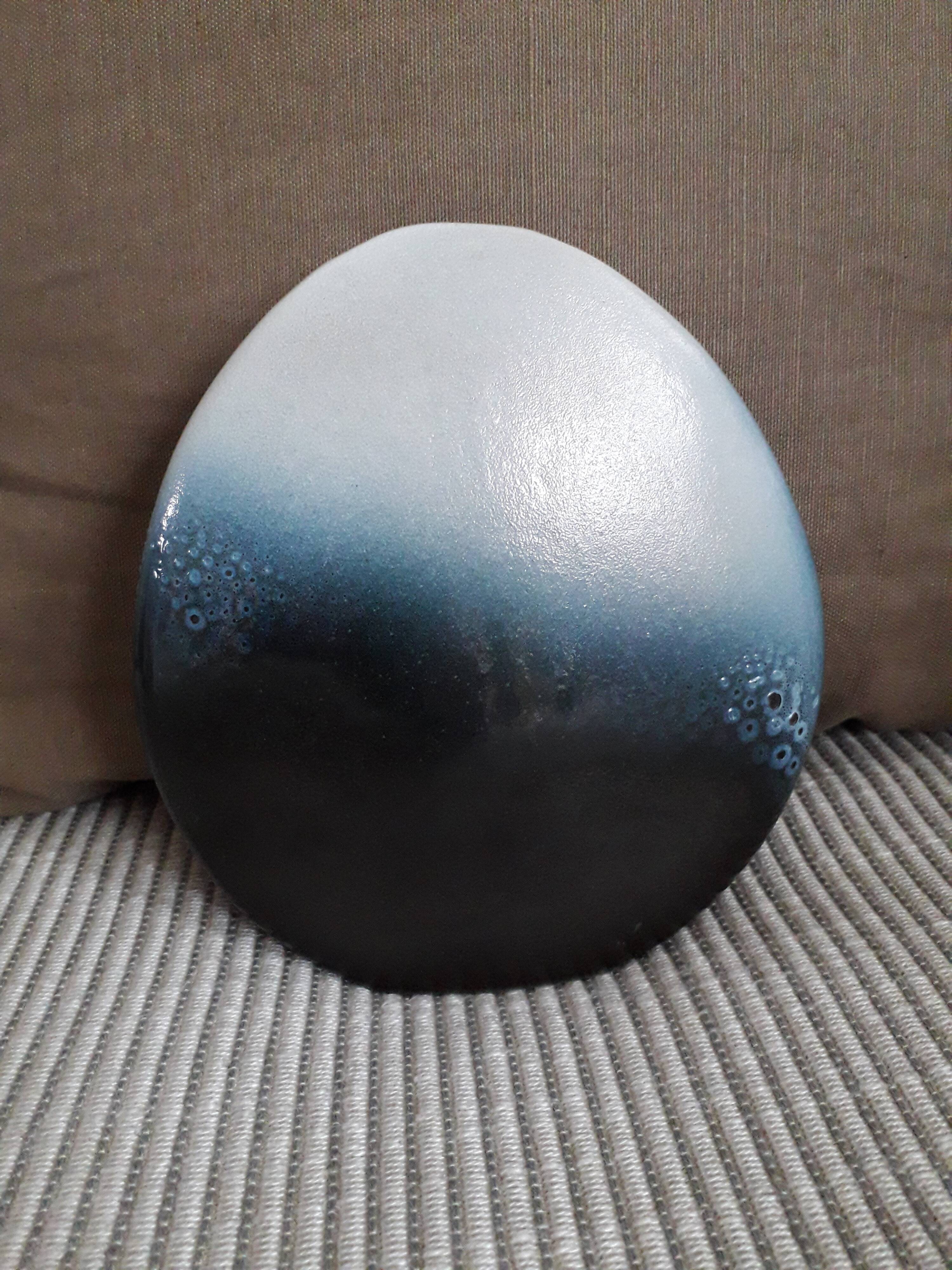 Very original vintage vase signed Mb