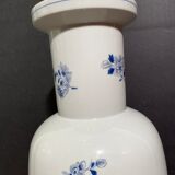 Large vase with Far Eastern porcelain decoration from Portugal Vista Alegre