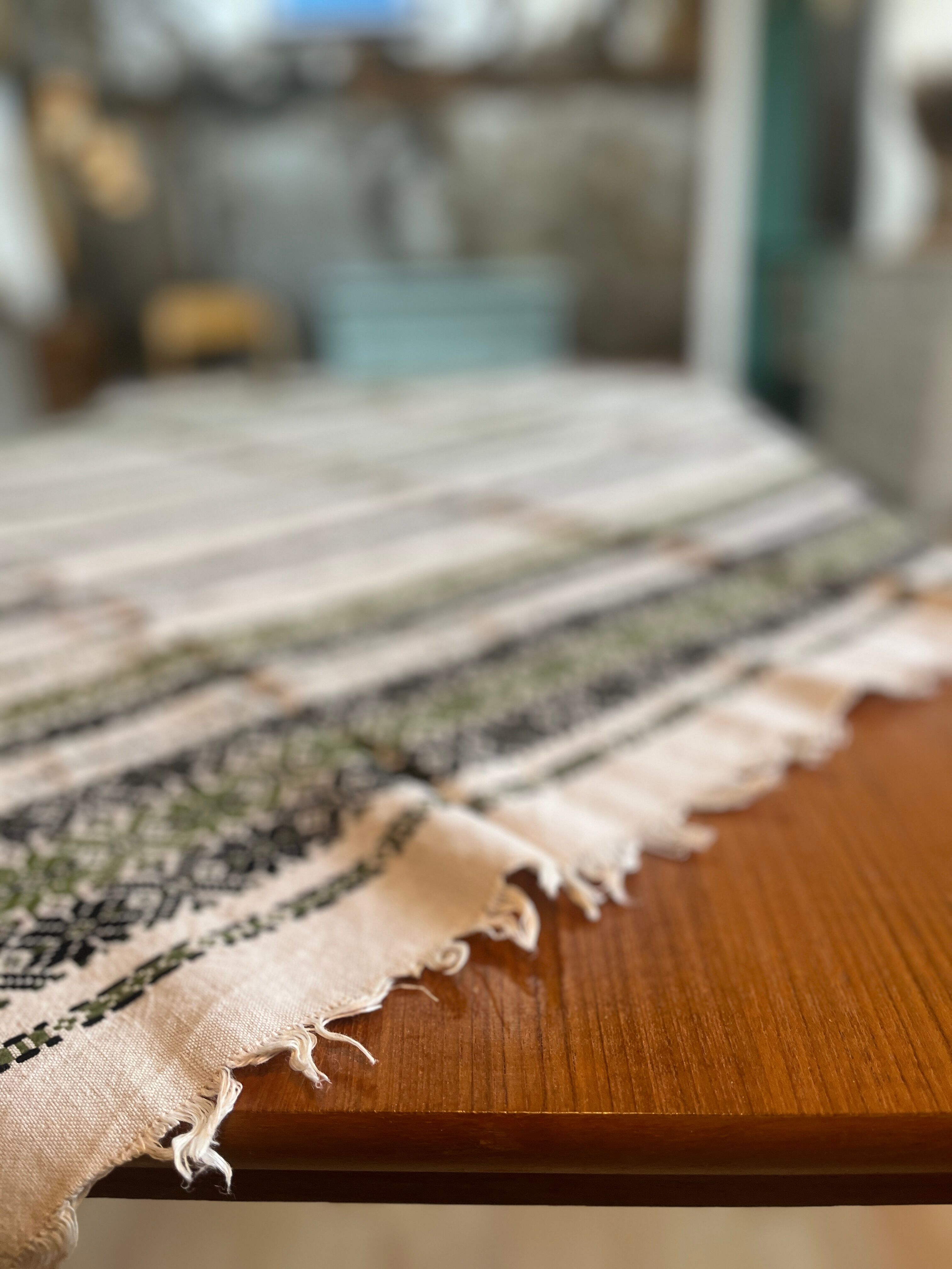 Table runner in cotton fiber