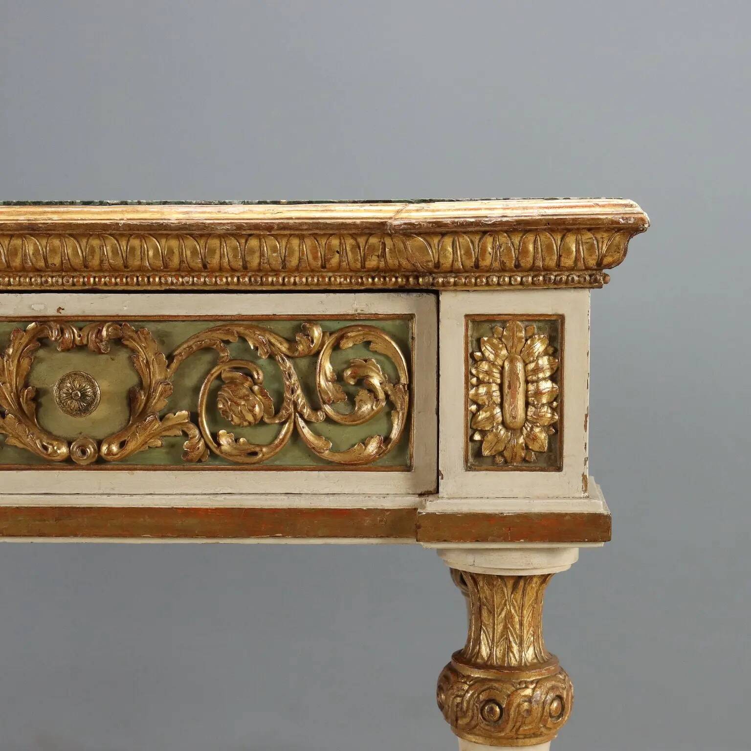 Table éclectique ancienne en bois laqué et marbre, Italie, XIXe siècle