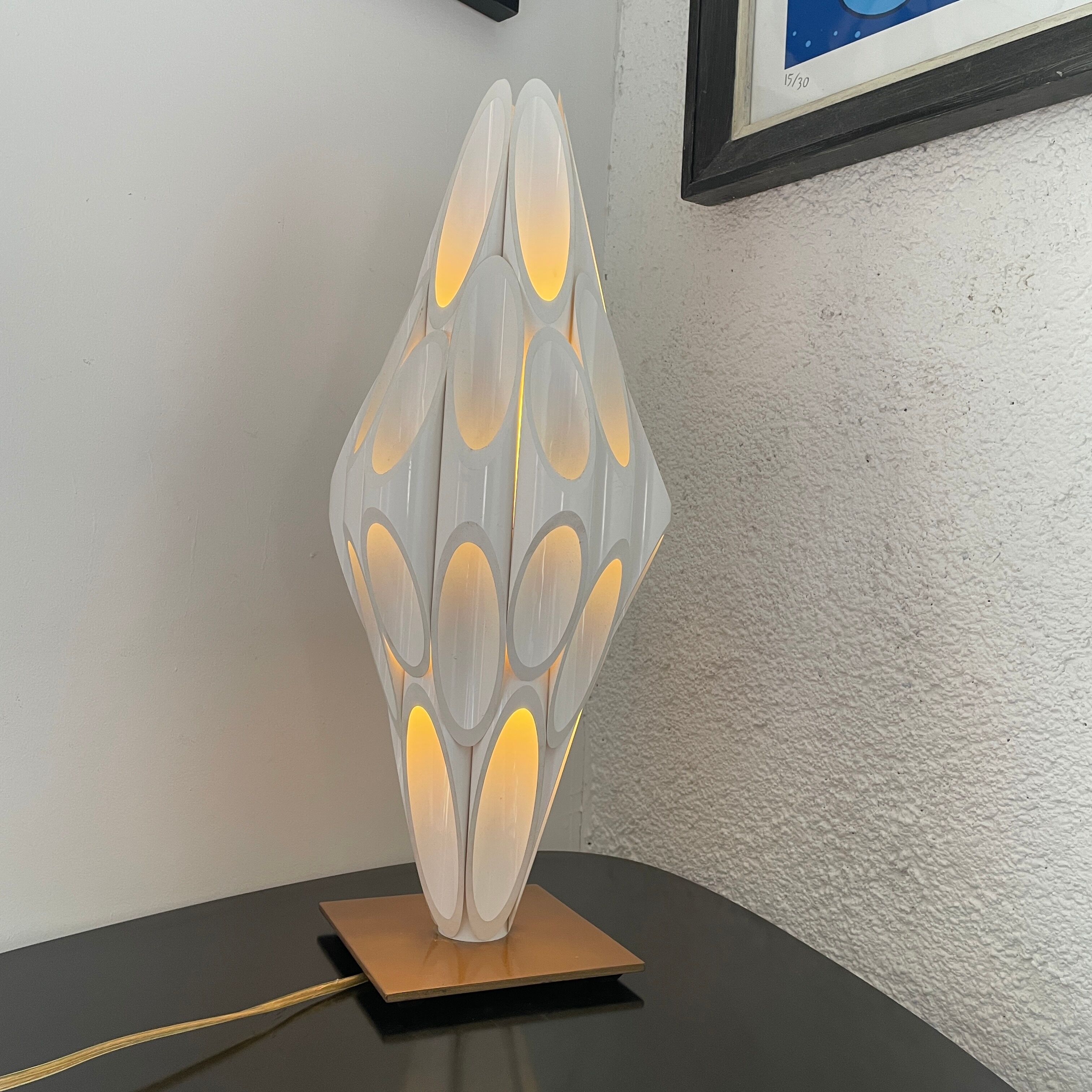 Tubular design lamp