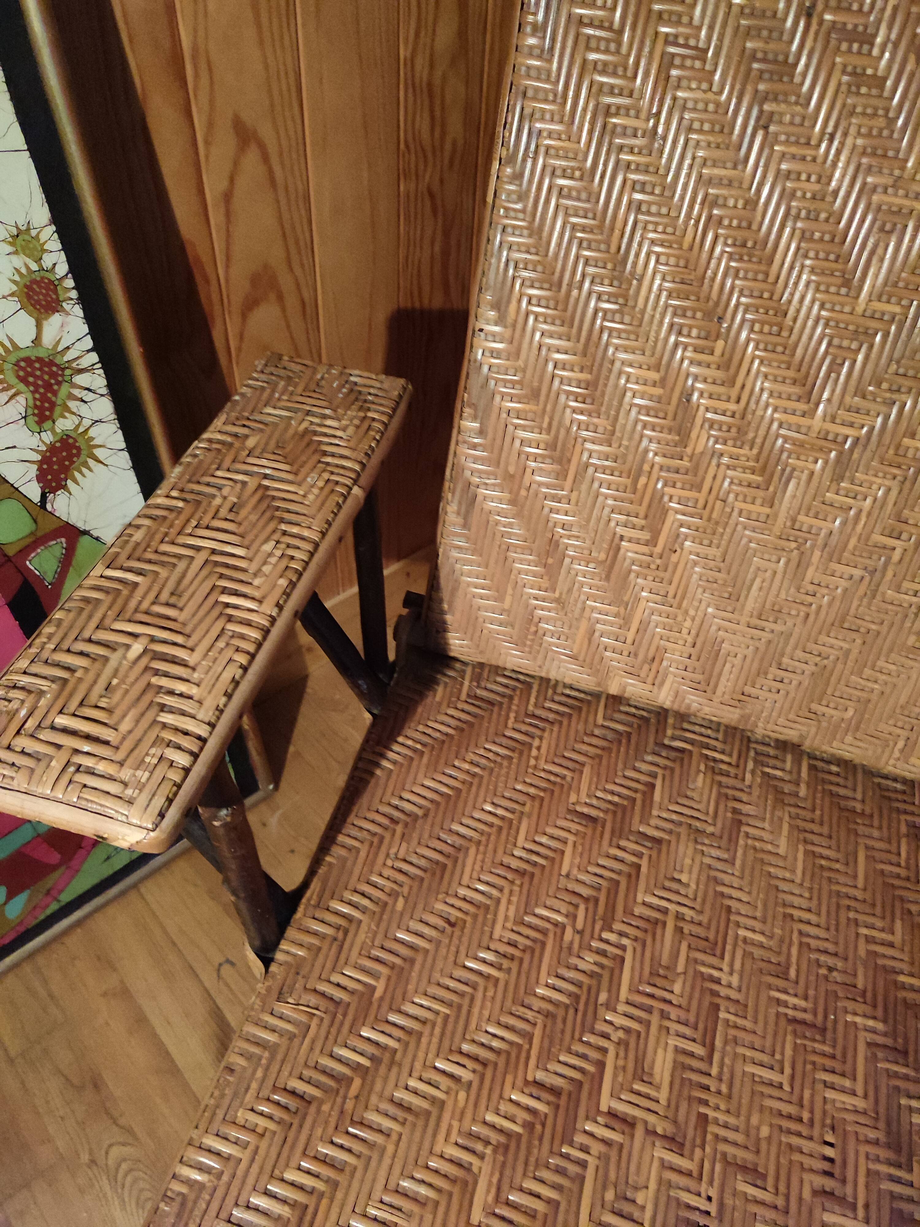 Braided rattan chaise longue 1920-30