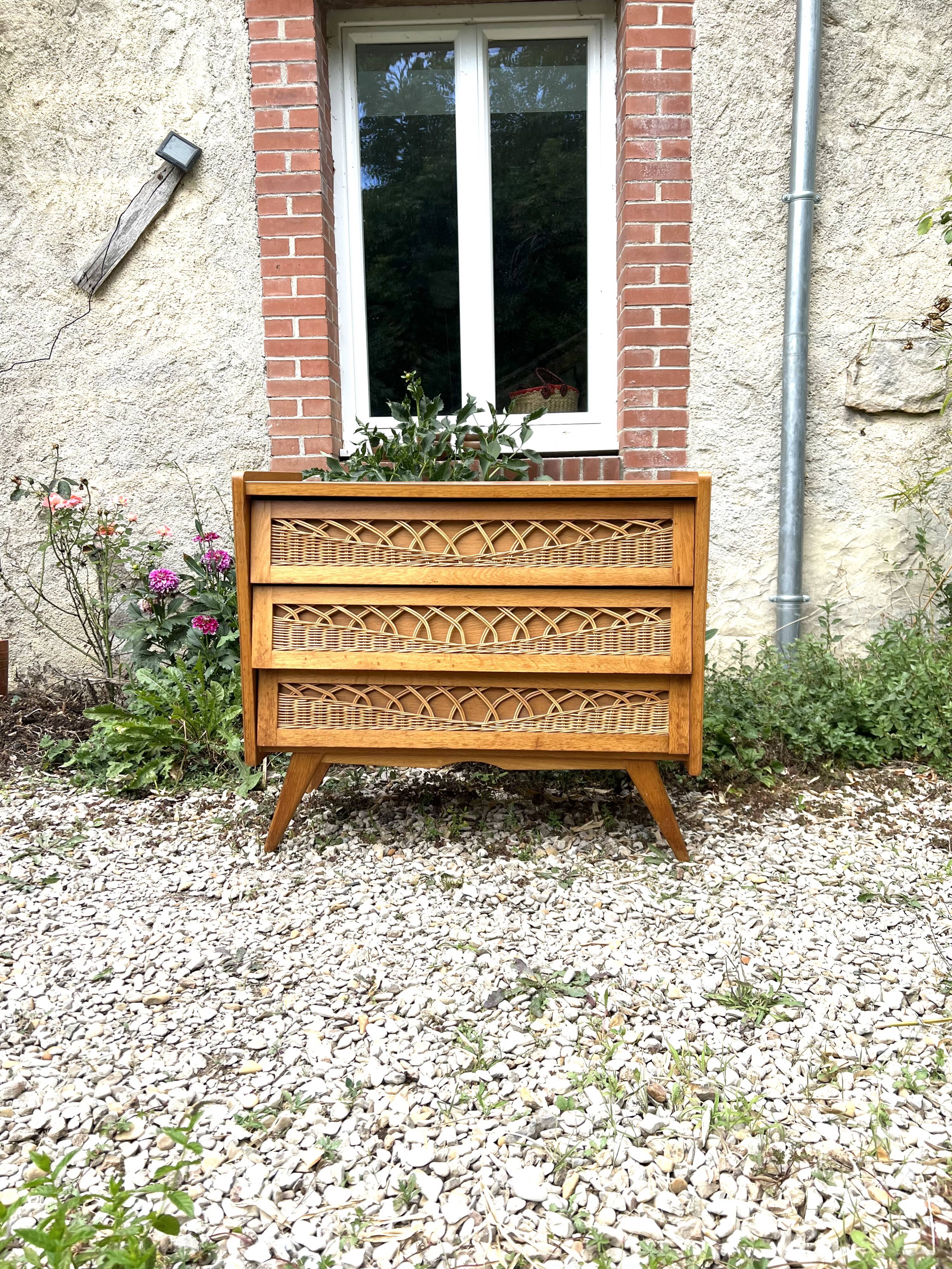 Vintage chest of drawers wood and rattan