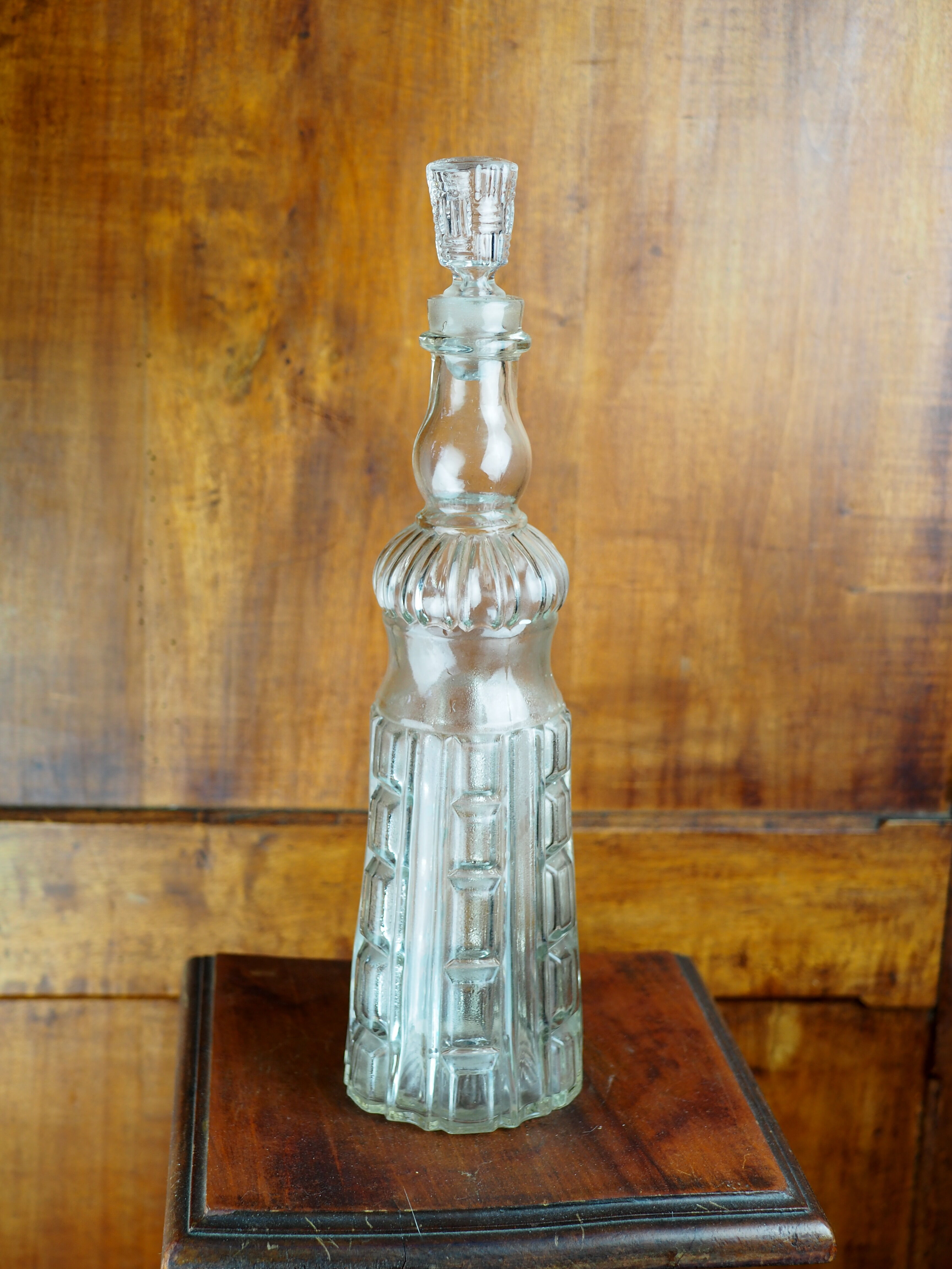 Glass decanter - early XXth