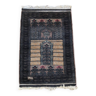 Tapis oriental fait main