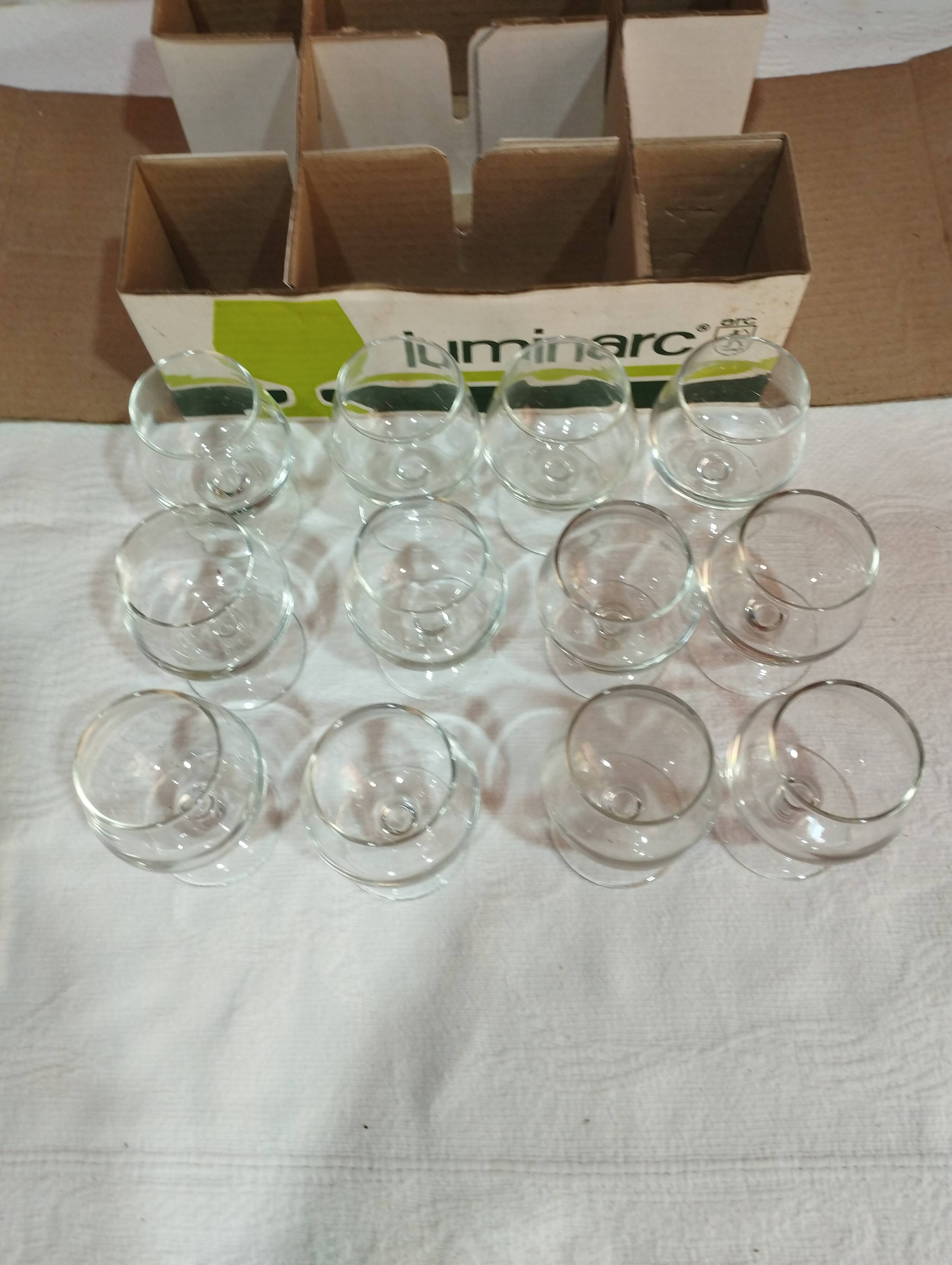 set of 12 Luminarc tasting glasses in their original box capacity: 10cl height 8cm