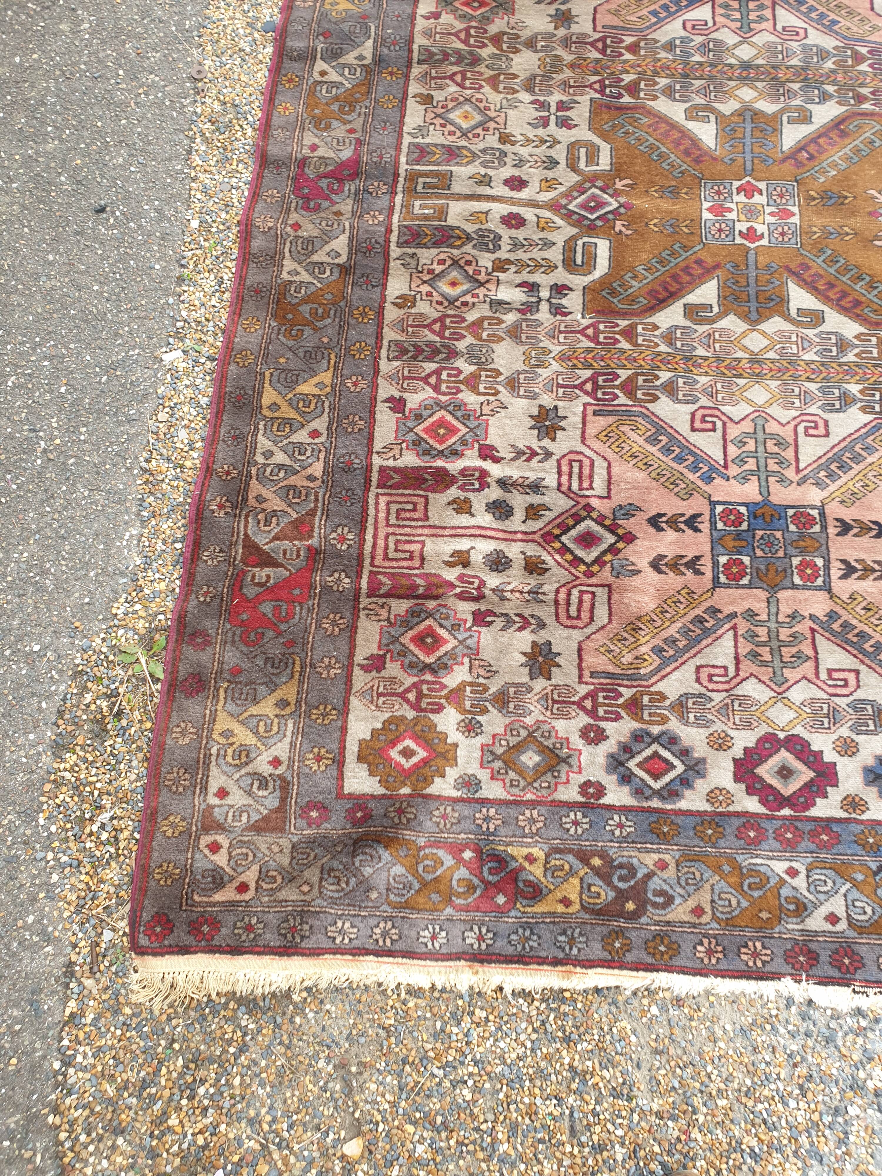 Tapis d'Orient ancien en laine