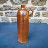 Stoneware bottle with handle
